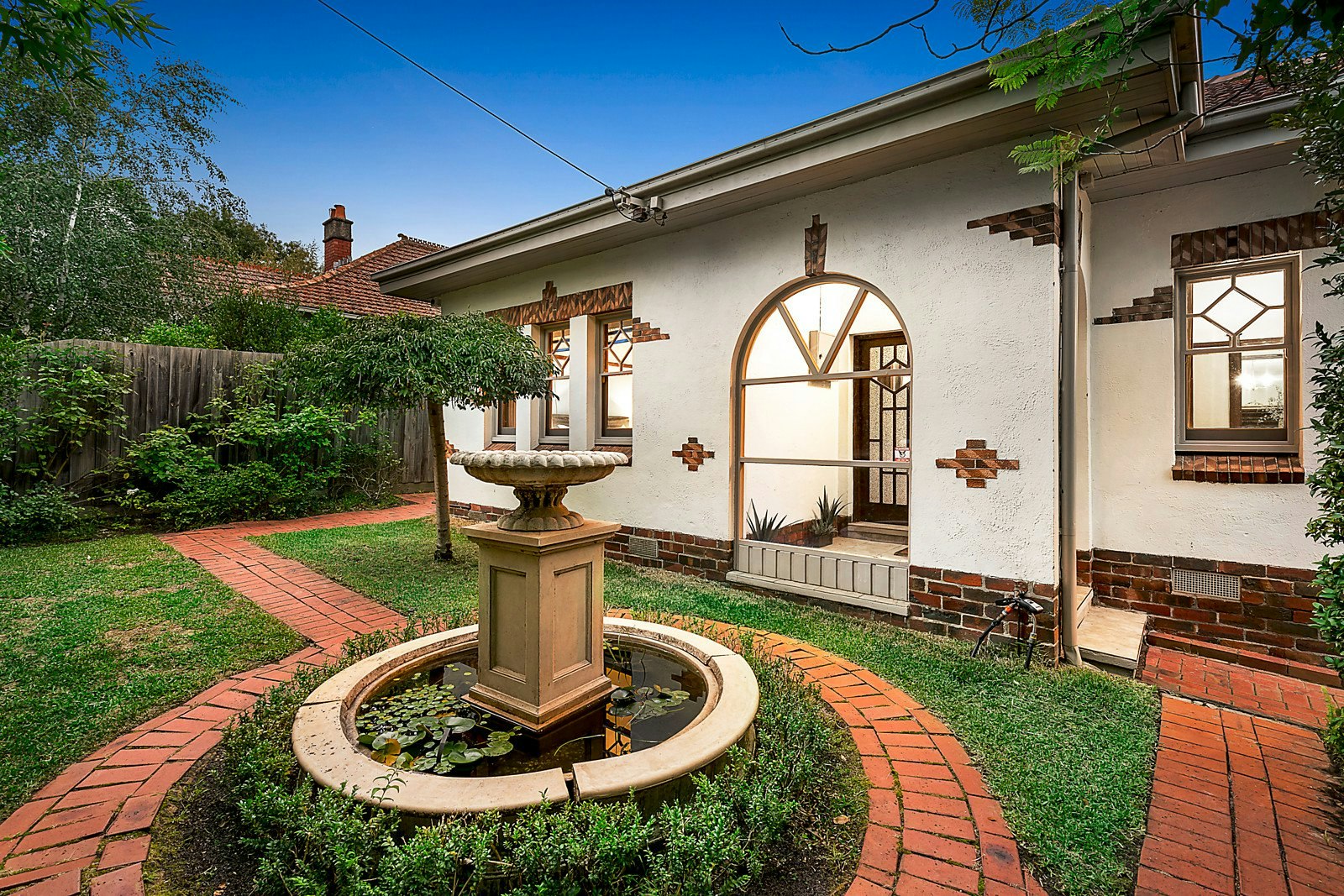 12 Golding Street, Canterbury, VIC