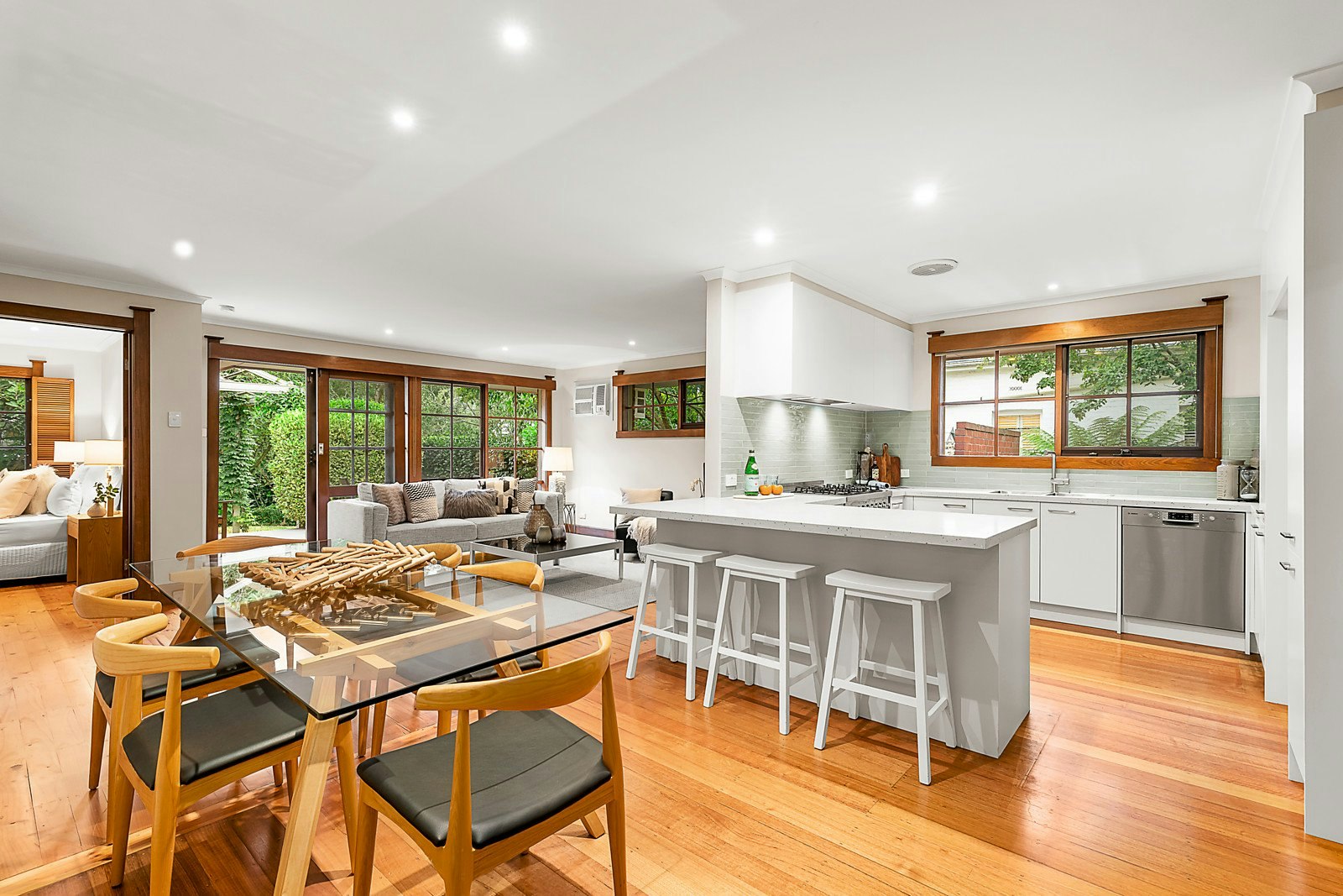 12 Golding Street, Canterbury, VIC