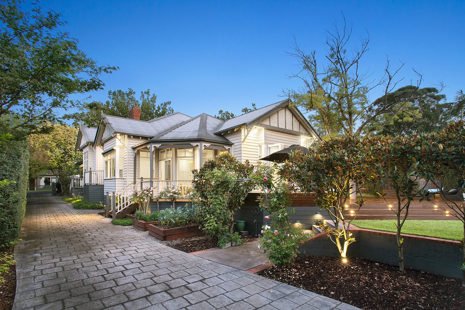 6 Durham Road, Surrey Hills, VIC