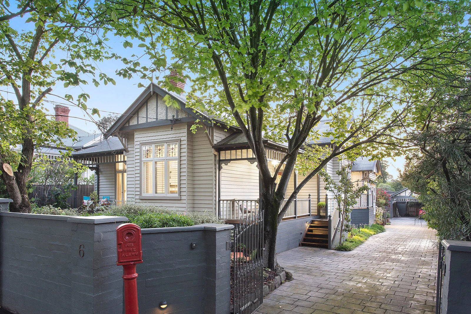 6 Durham Road, Surrey Hills, VIC