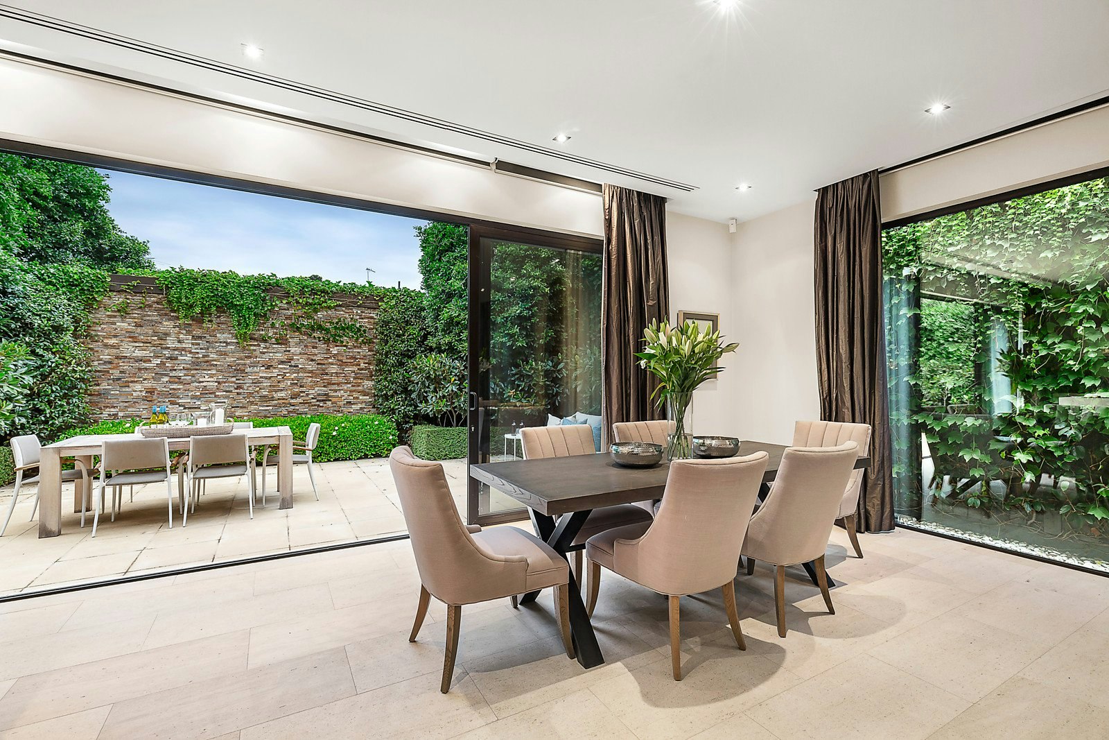 1/25 Mathoura Road, Toorak, VIC