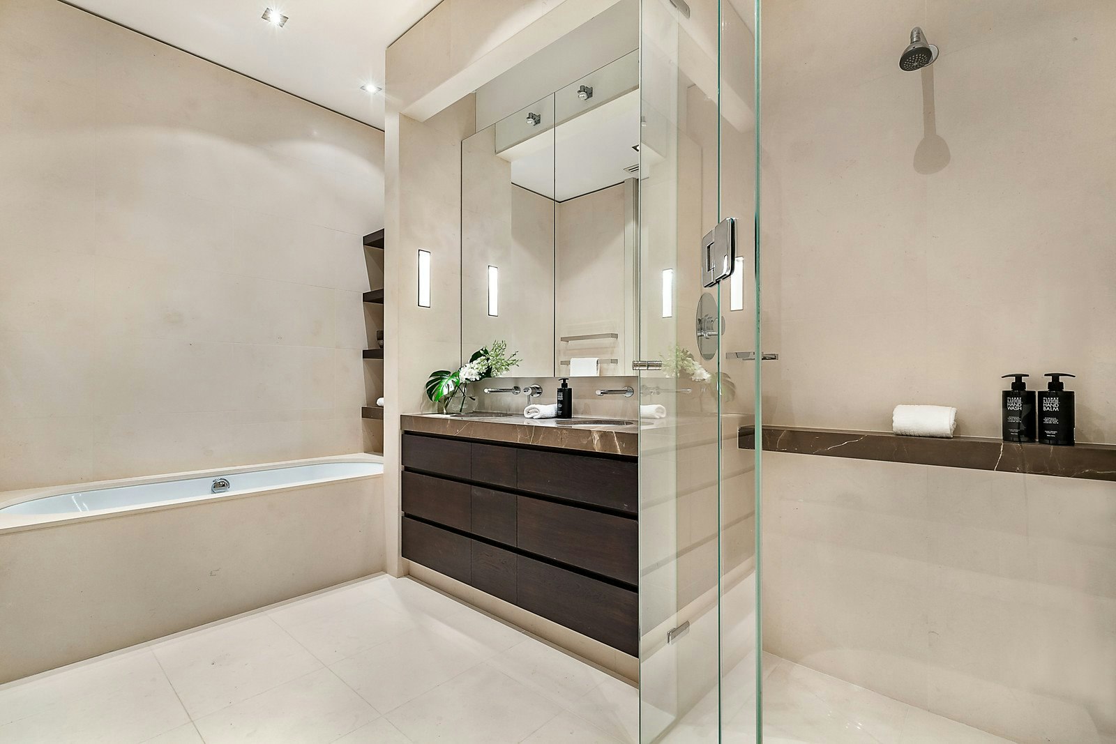 1/25 Mathoura Road, Toorak, VIC