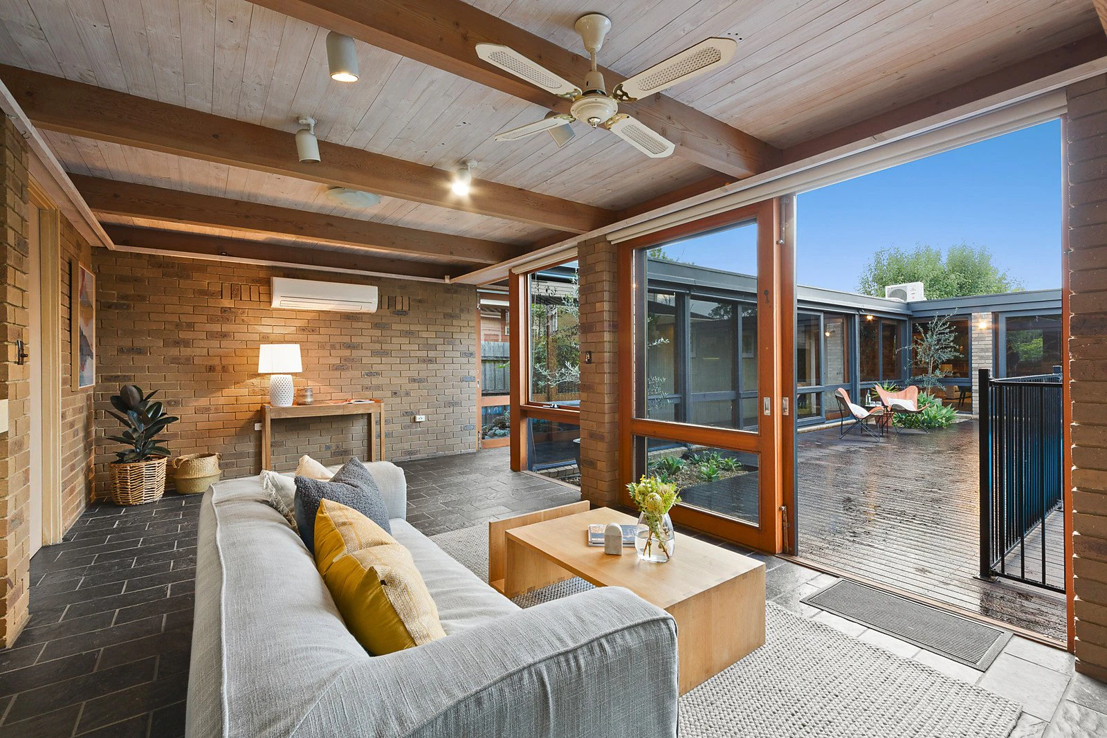 17 Nyora Street, Malvern East, VIC
