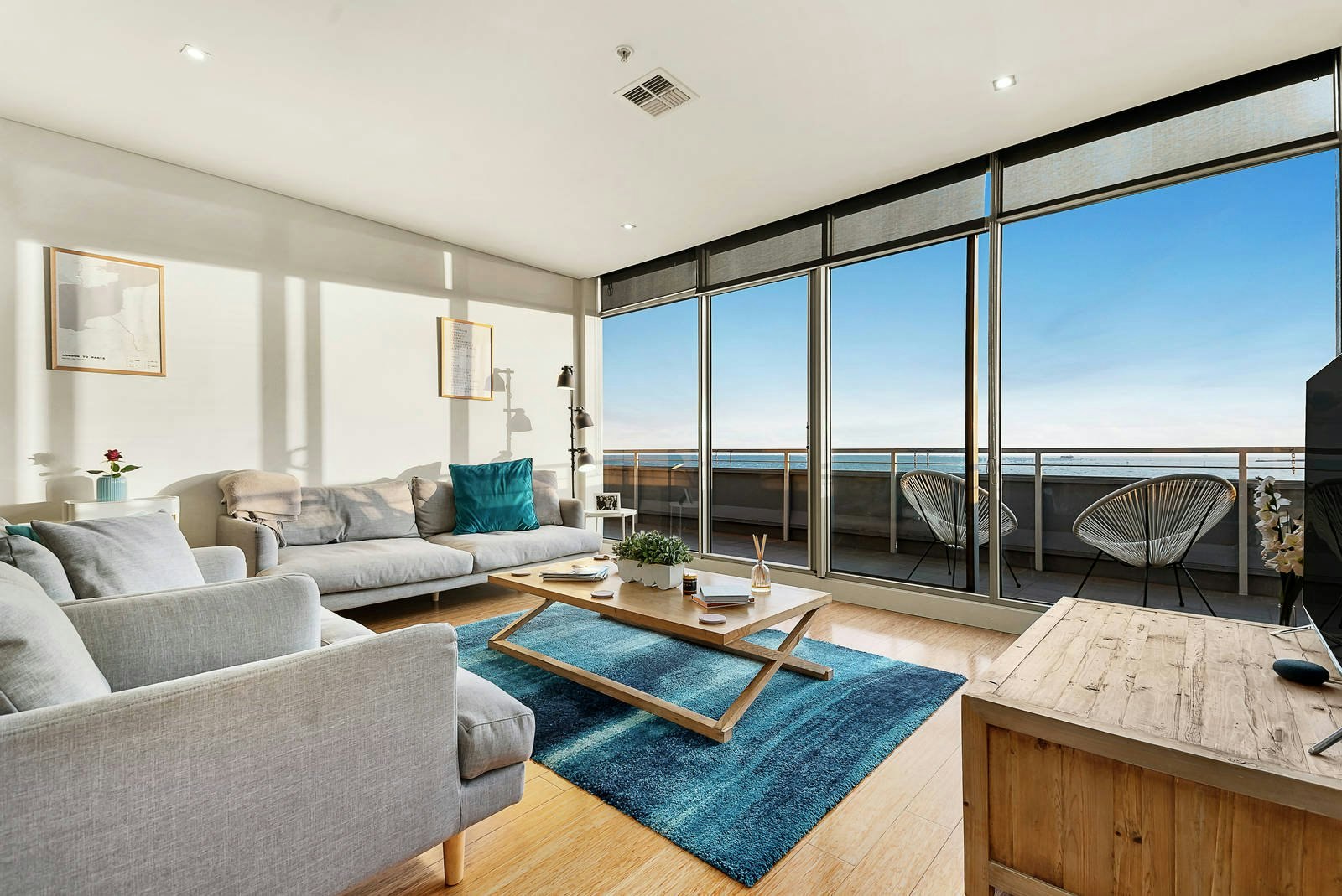 803C/142 Rouse Street, Port Melbourne, VIC