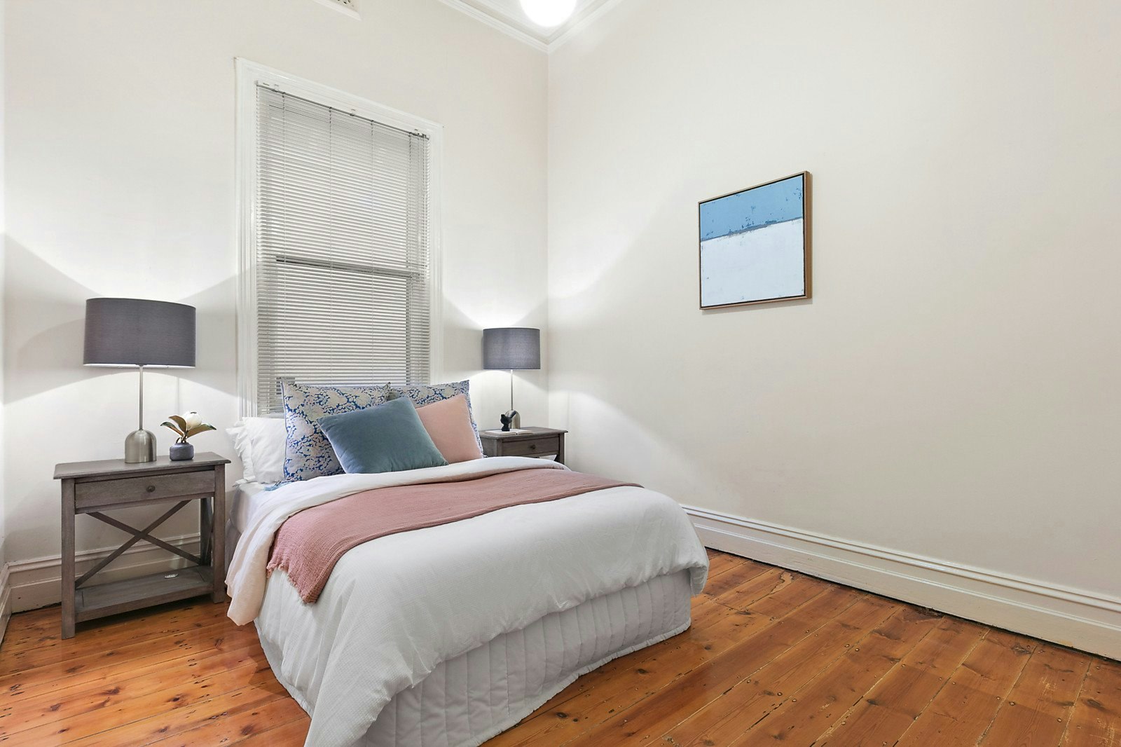 16 Kambrook Road, Caulfield North, VIC