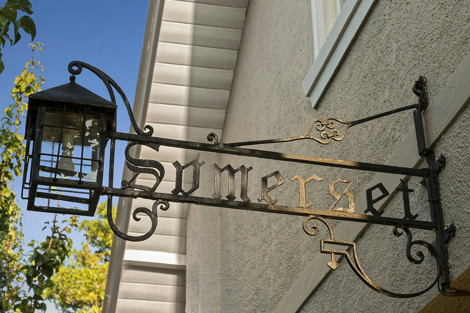 4 Cairnes Crescent, Brighton, VIC