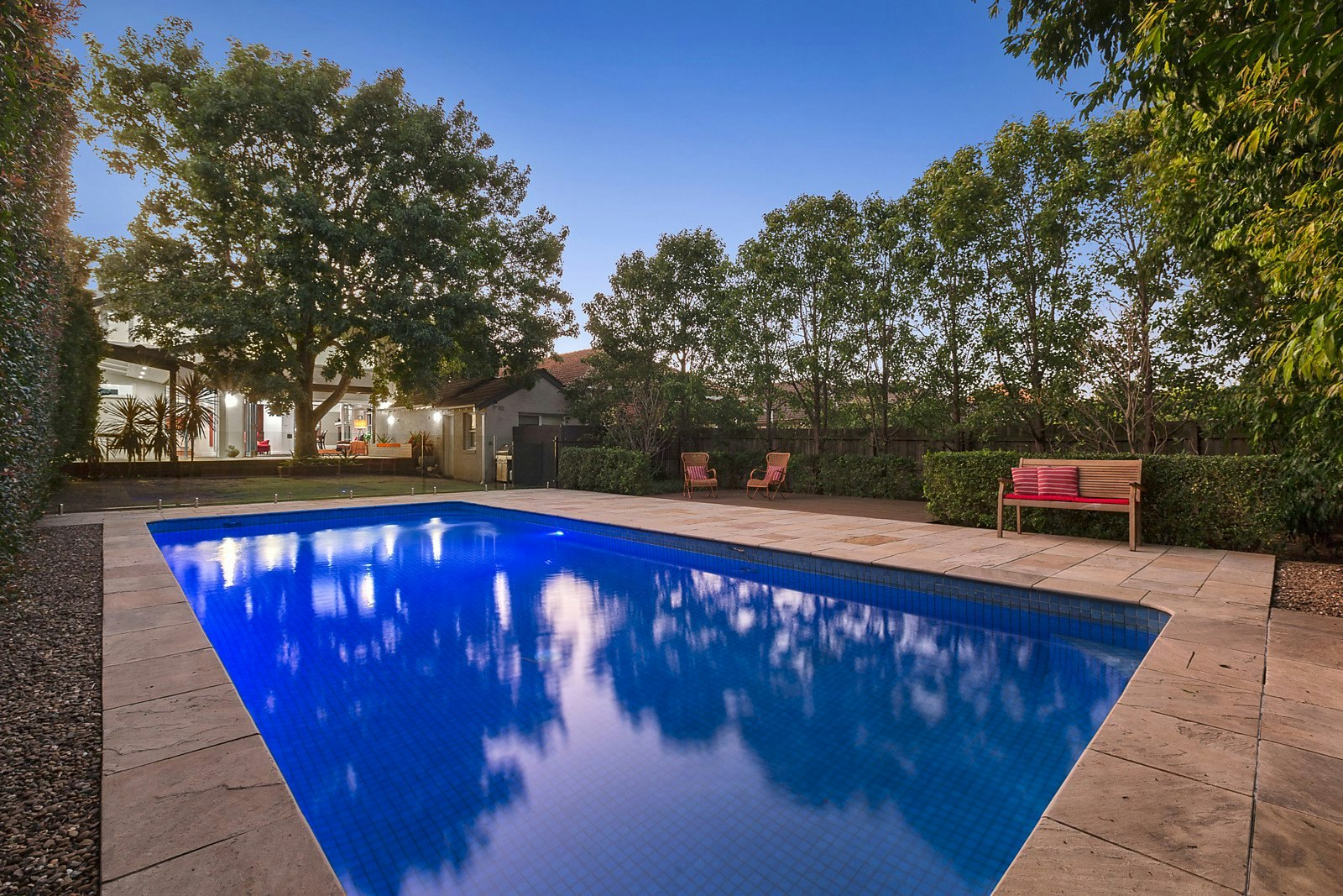 4 Cairnes Crescent, Brighton, VIC