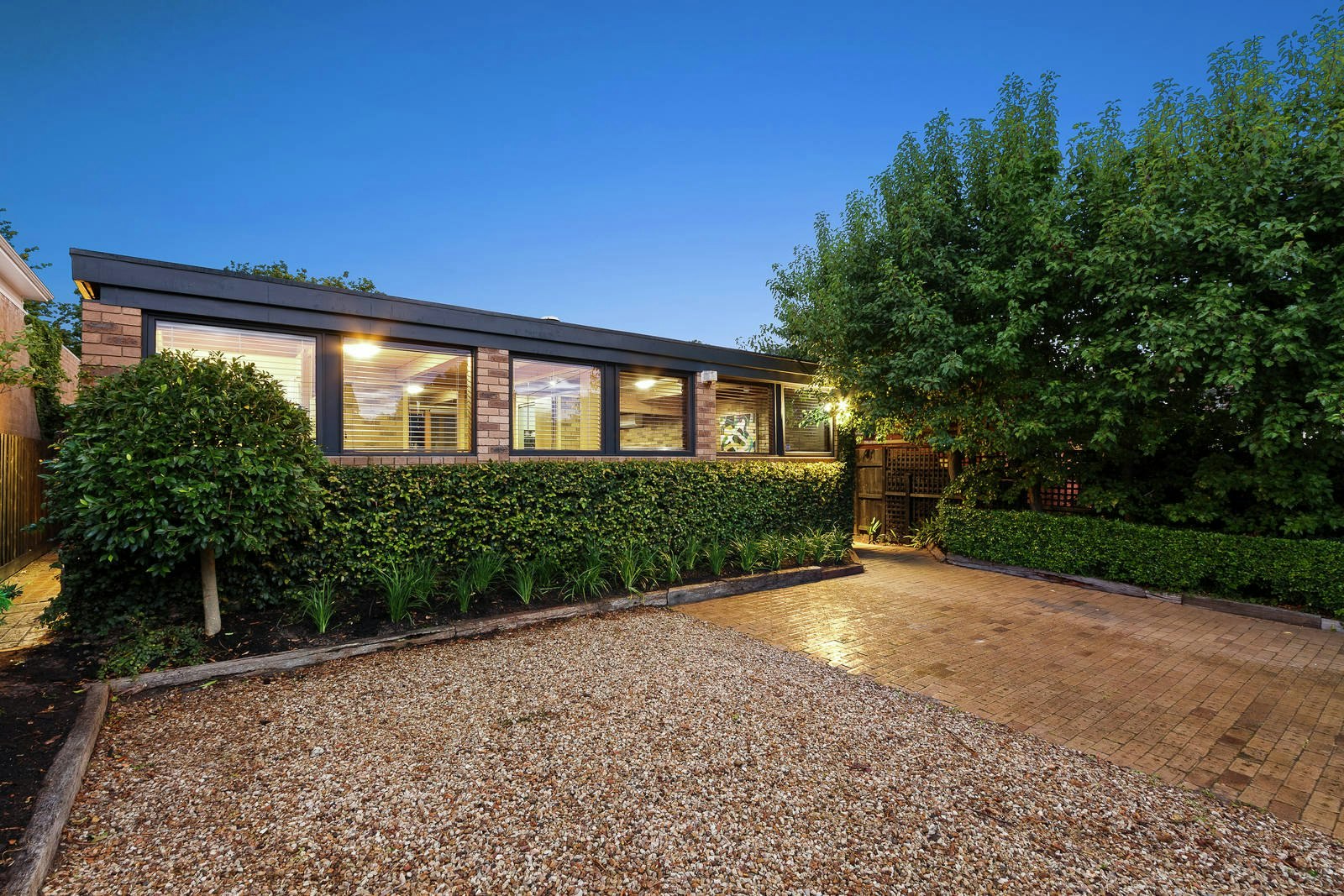 17 Nyora Street, Malvern East, VIC