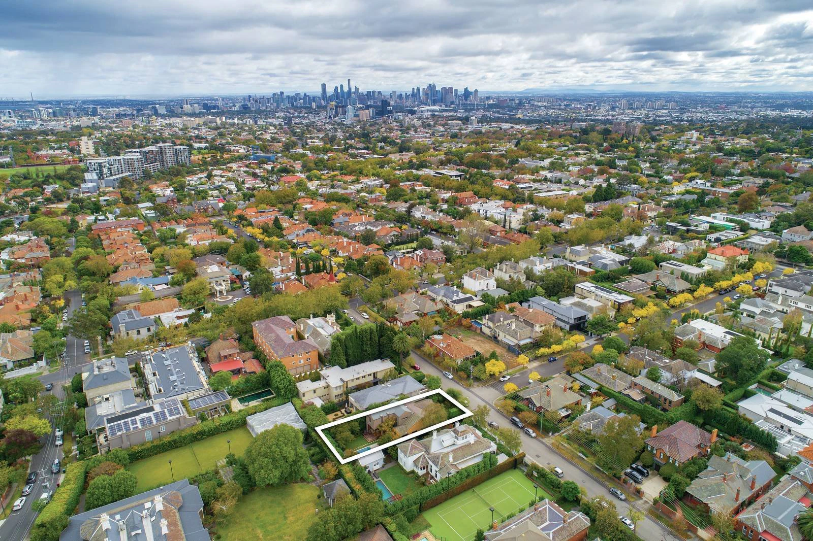 4a Horsburgh Grove, Armadale, VIC