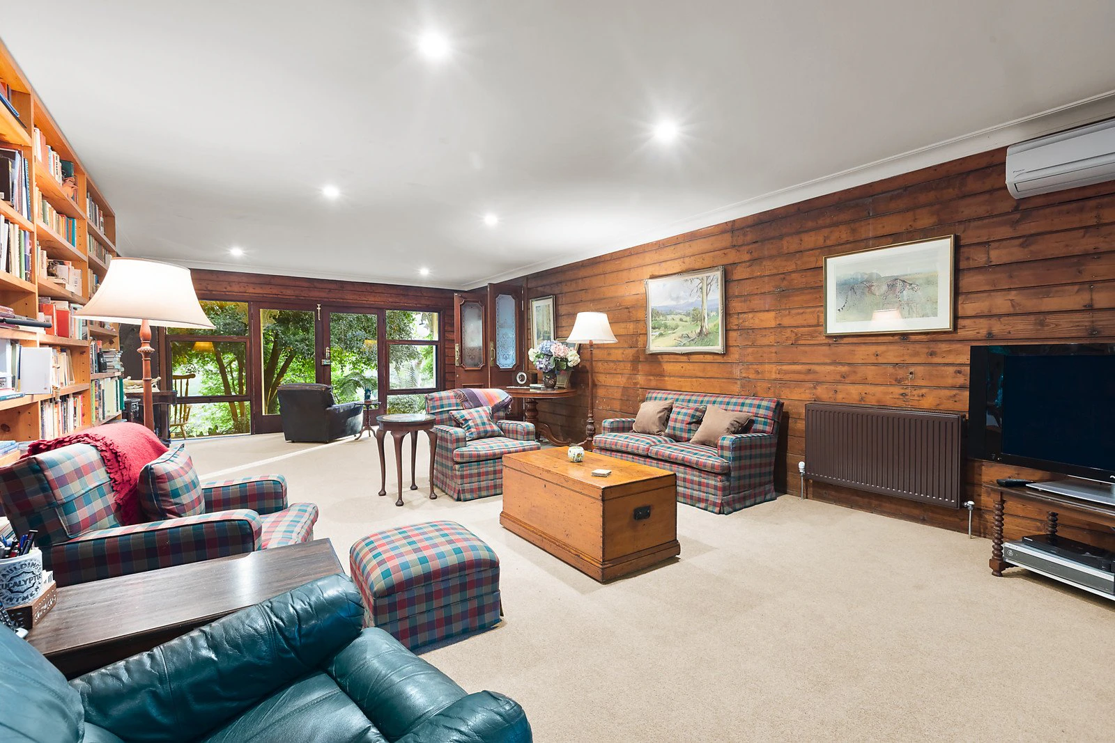 8-9 River Retreat, Kew, VIC