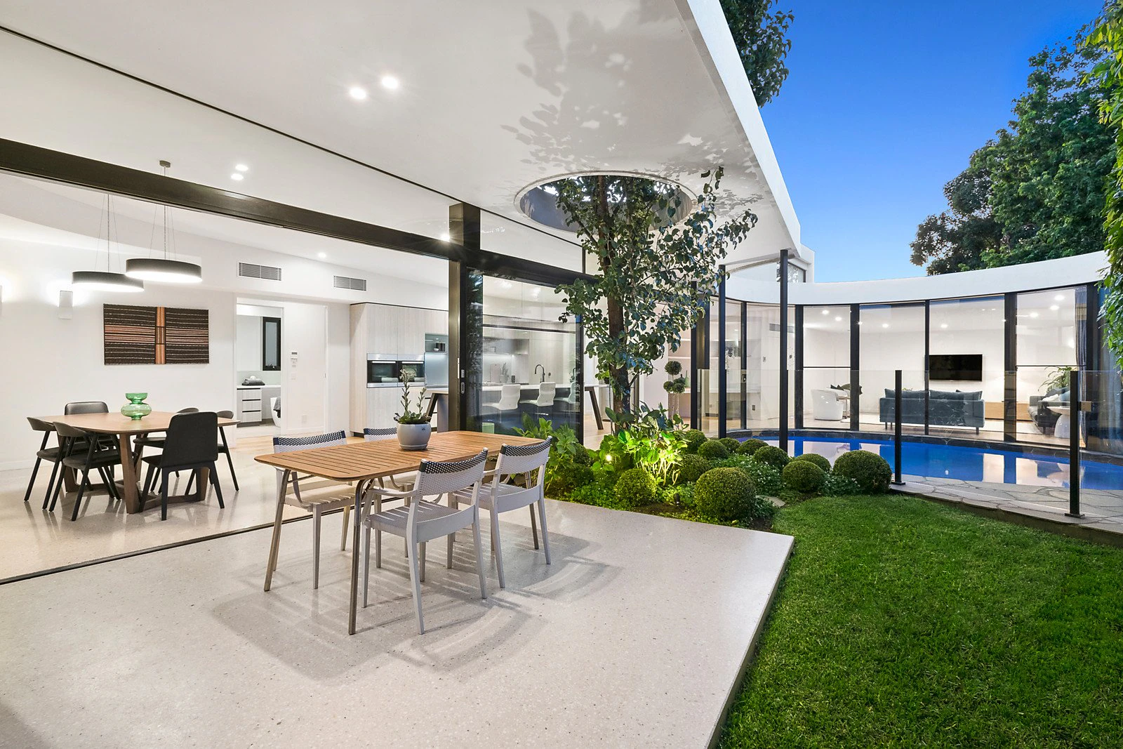 8A Iluka Street, Black Rock, VIC