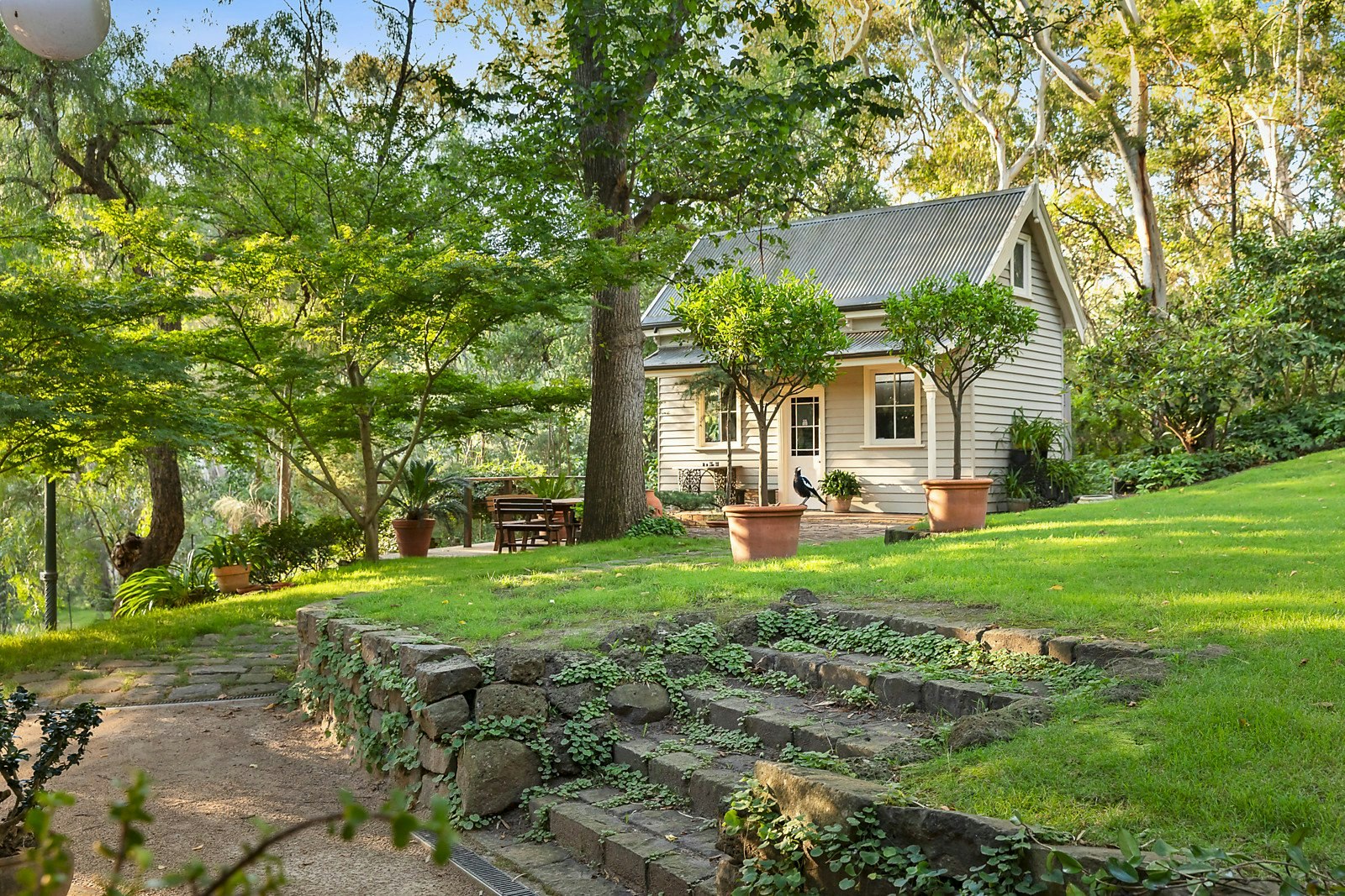 8-9 River Retreat, Kew, VIC