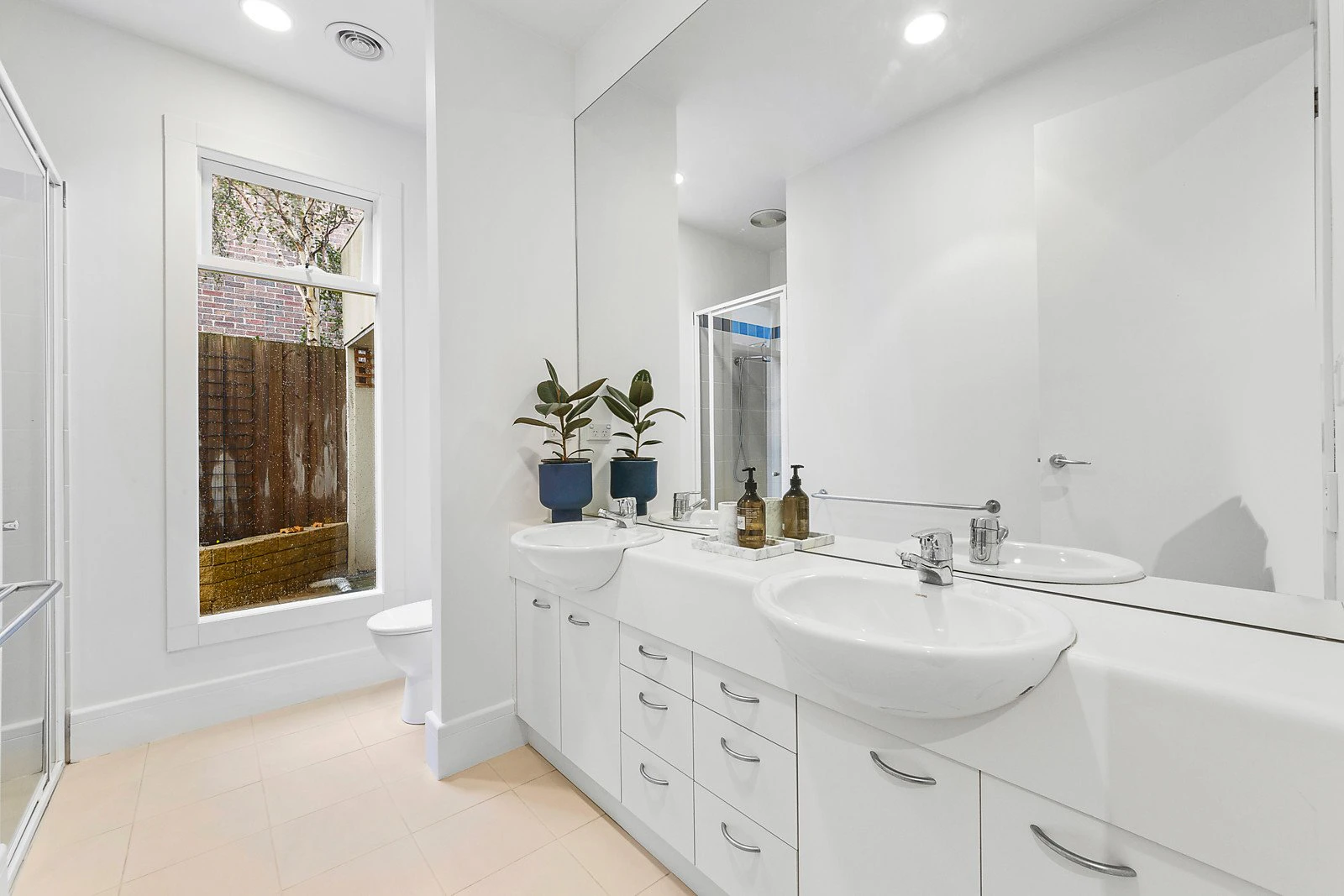 200 Ludstone Street, Hampton, VIC