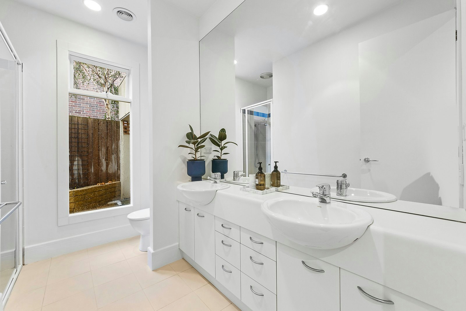 200 Ludstone Street, Hampton, VIC