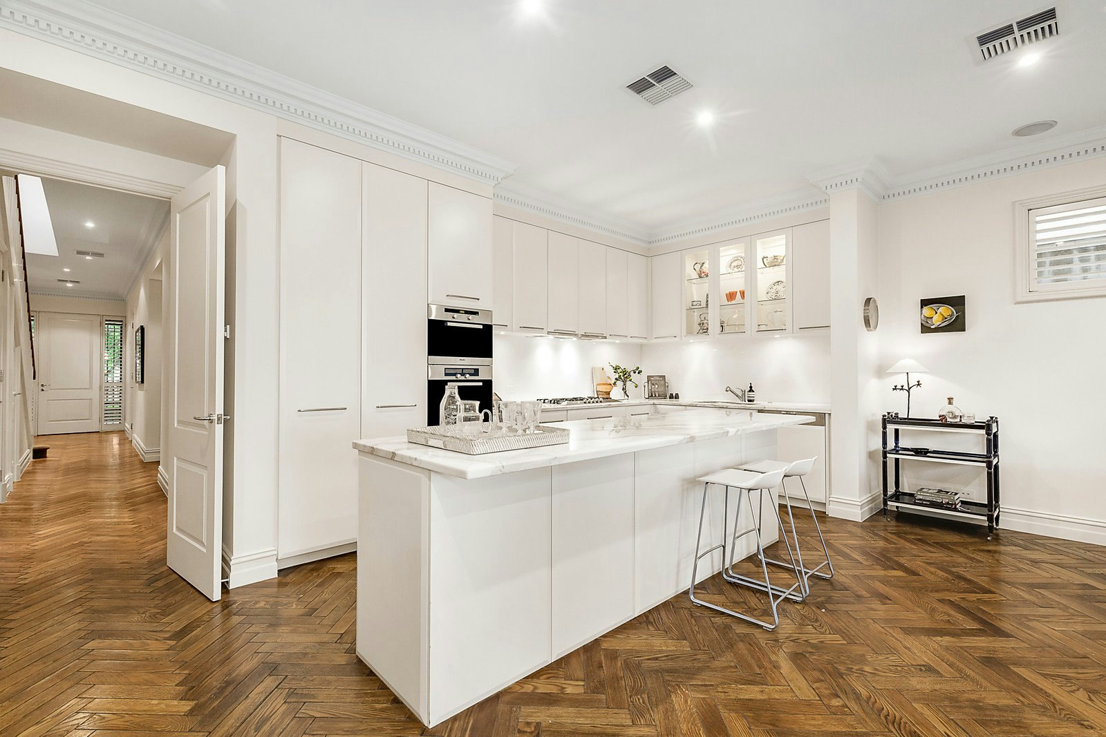 9 Lawnhill Road, Malvern, VIC