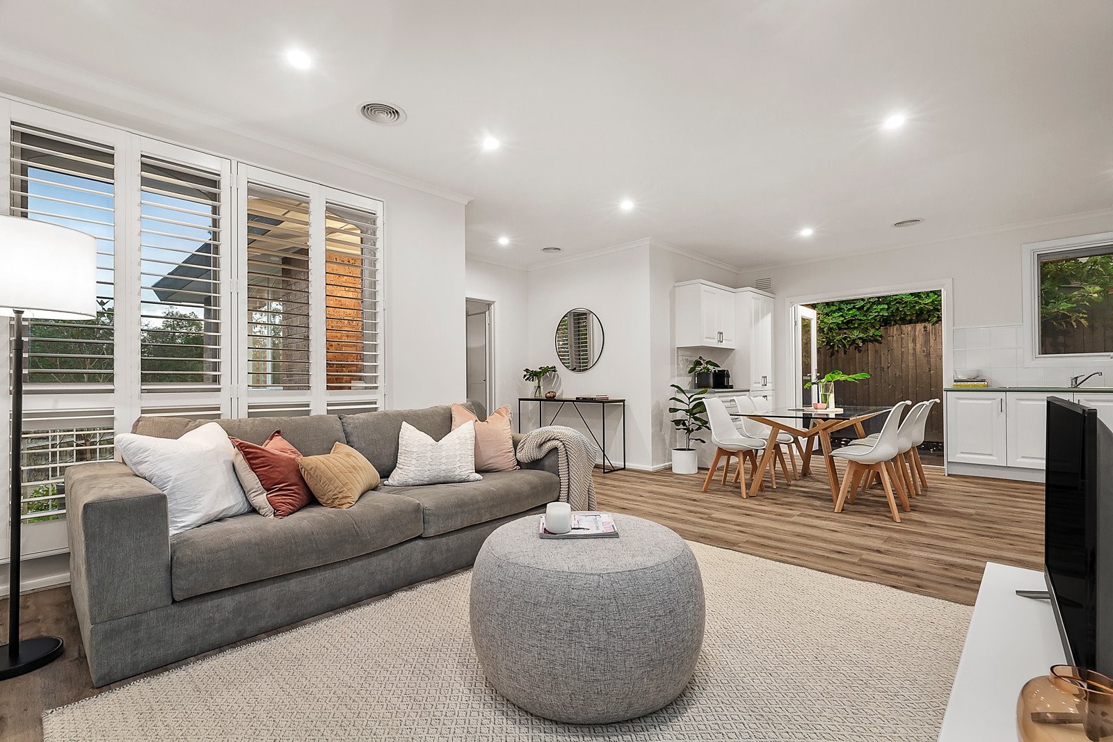 4/70 Essex Road, Surrey Hills - Thumbnail 2