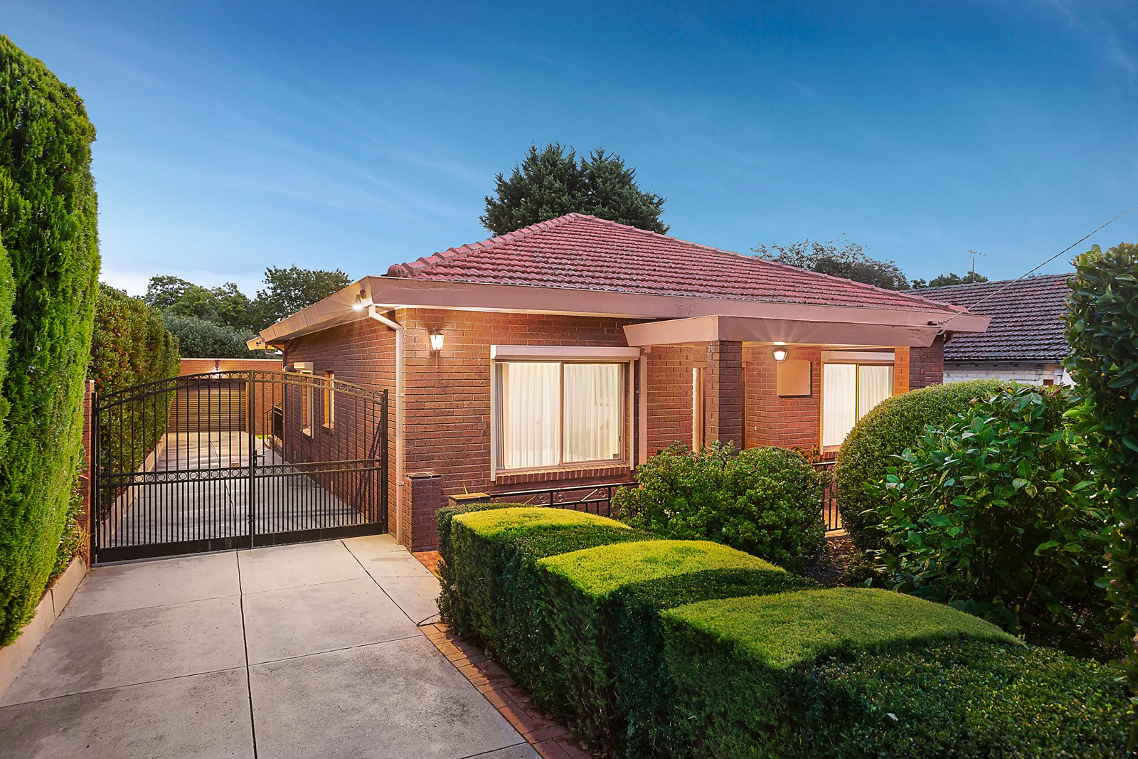 4 Dower Street, Camberwell, VIC