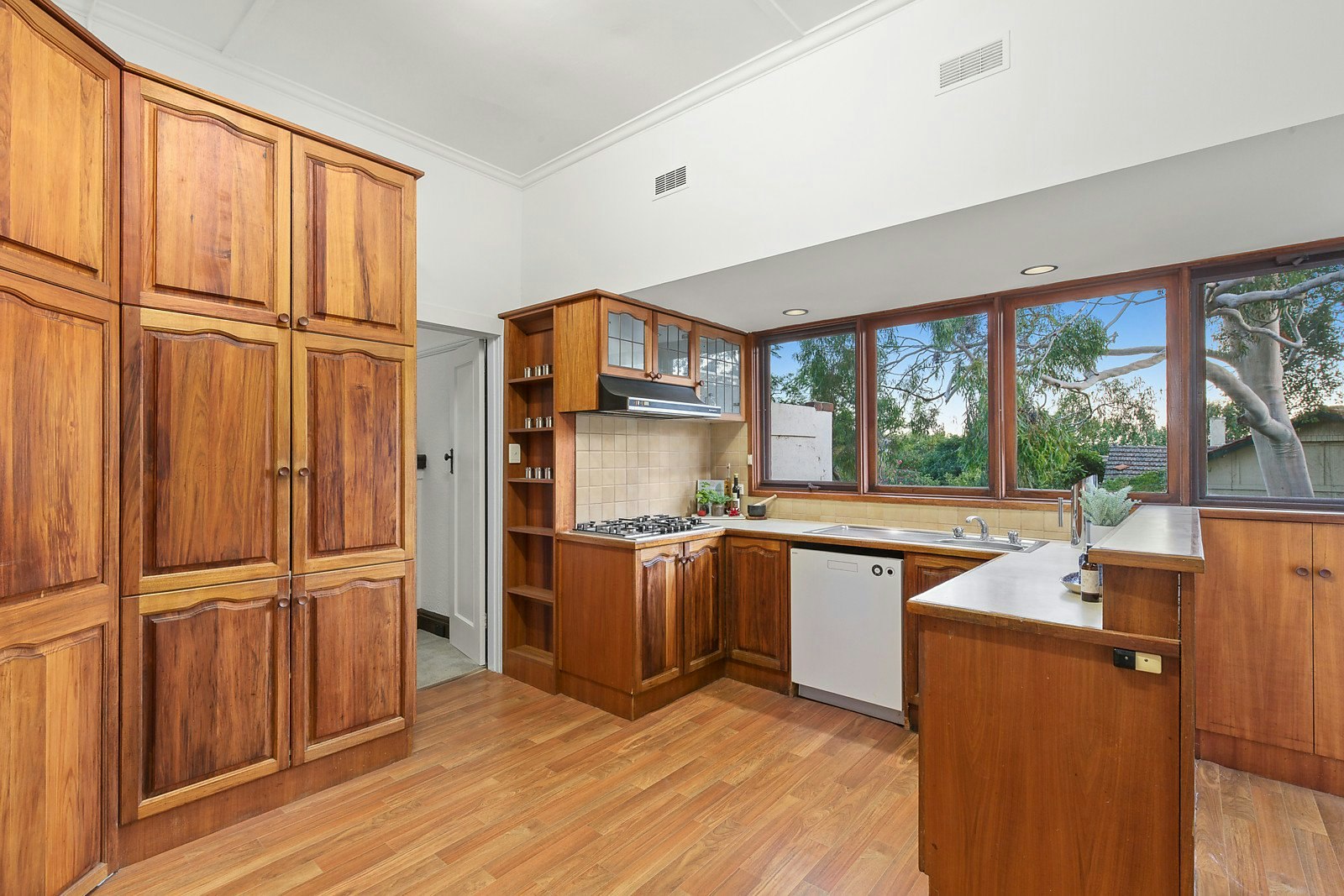 26 Maysia Street, Canterbury, VIC