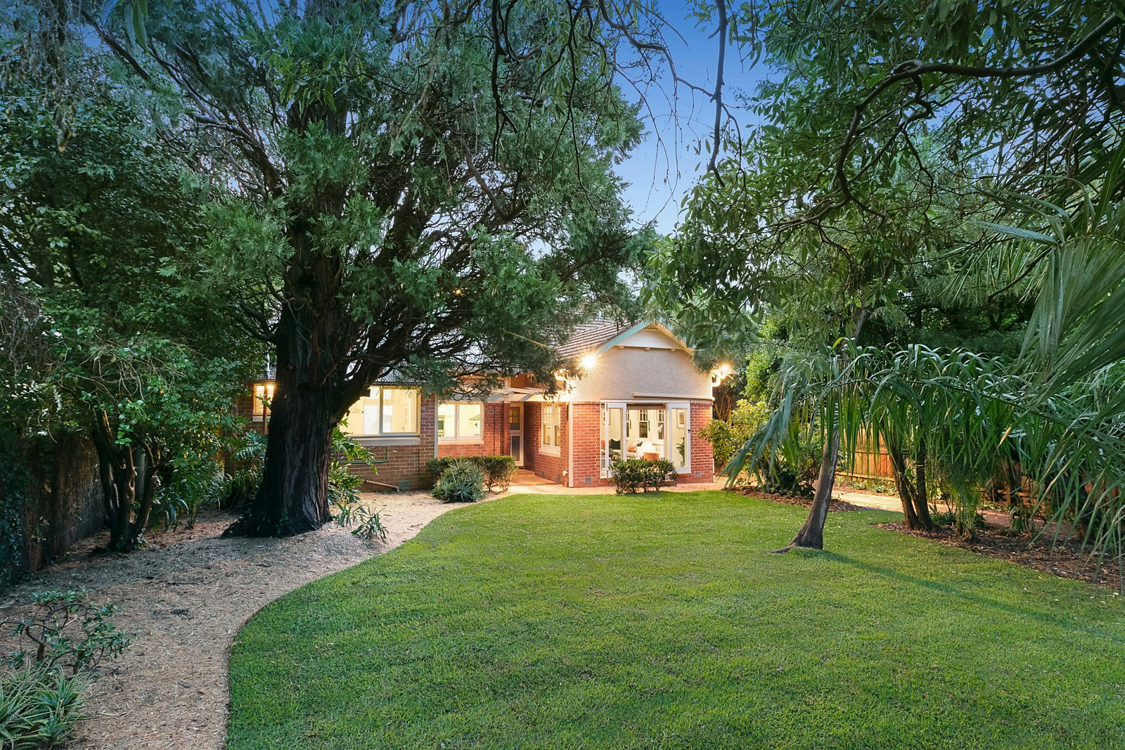 26 Hillcrest Avenue, Kew, VIC