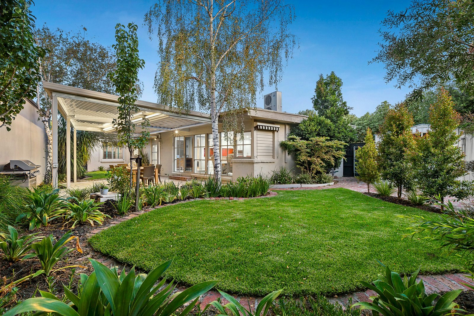 17 Welwyn Avenue, Brighton East, VIC