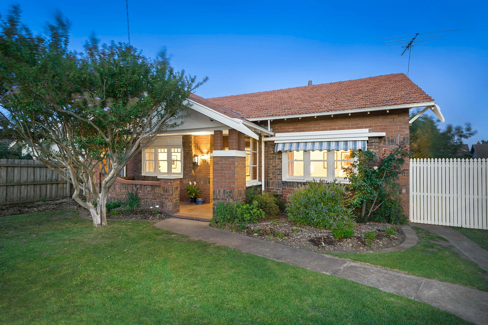 2 Belgrave Road, Malvern East, VIC