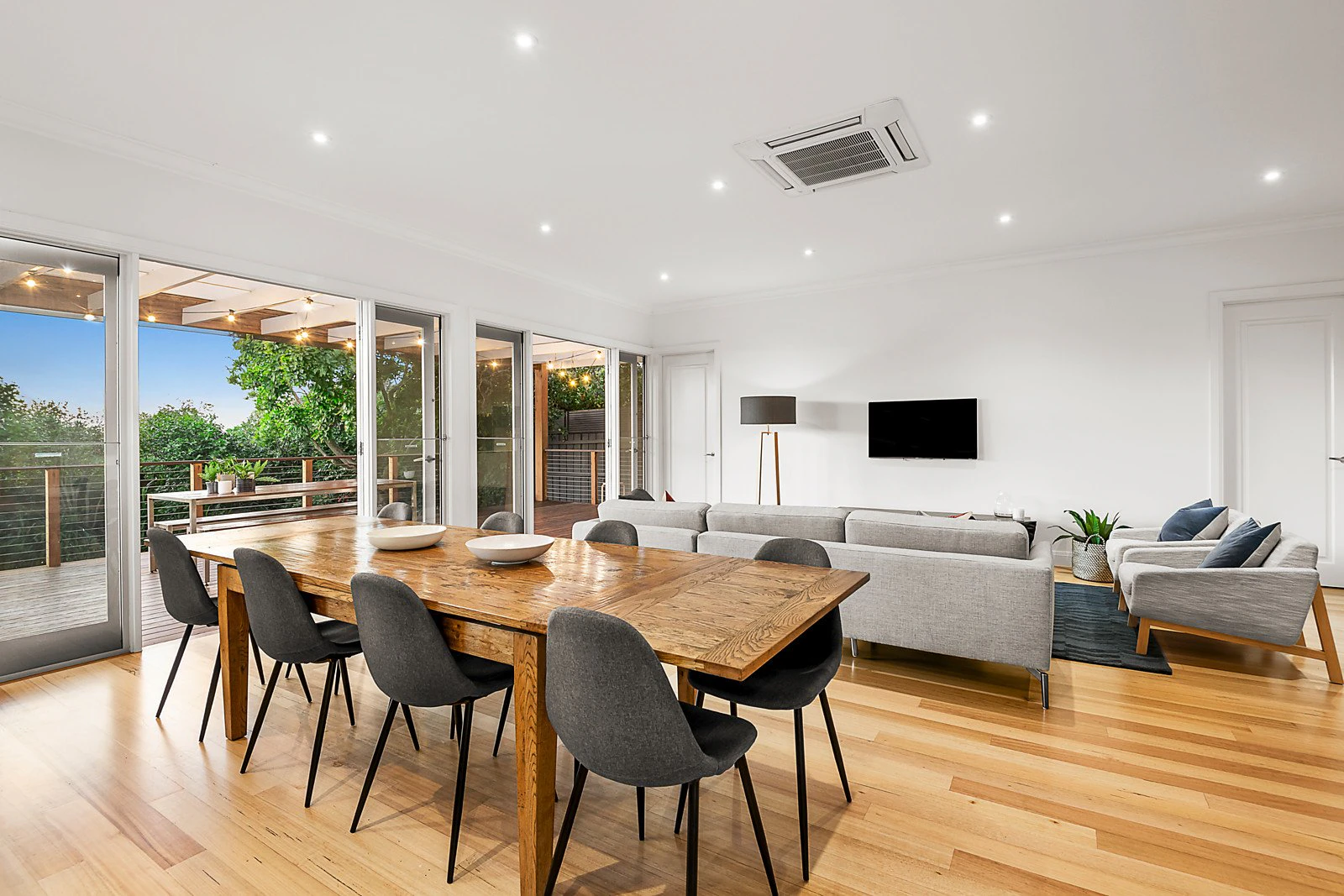 6 Fairview Avenue, Camberwell, VIC