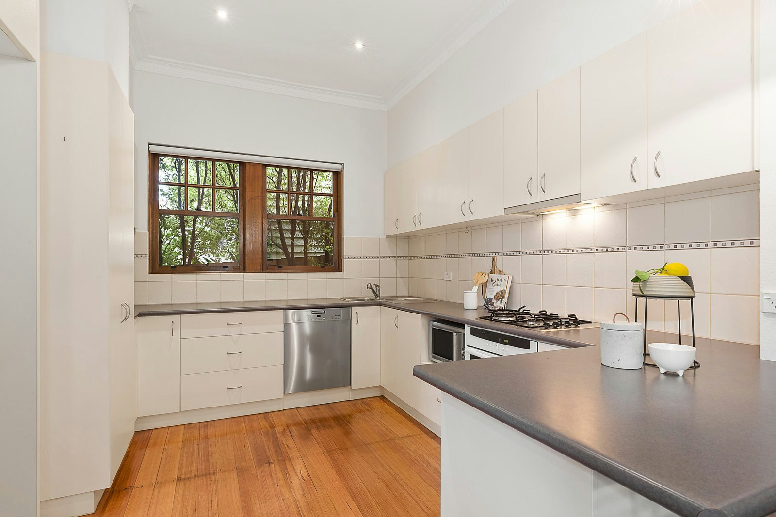 1A Westbourne Grove, Camberwell, VIC