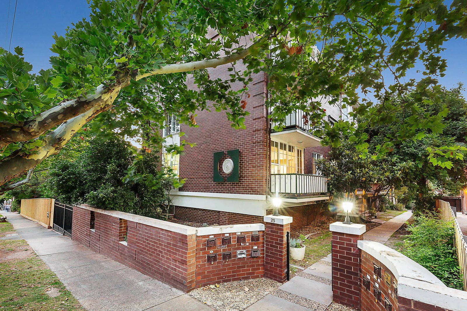 8/25 Rockley Road, South Yarra, VIC