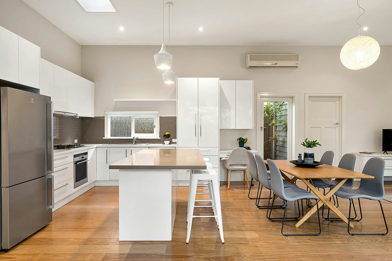 18 Derby Crescent, Caulfield East, VIC