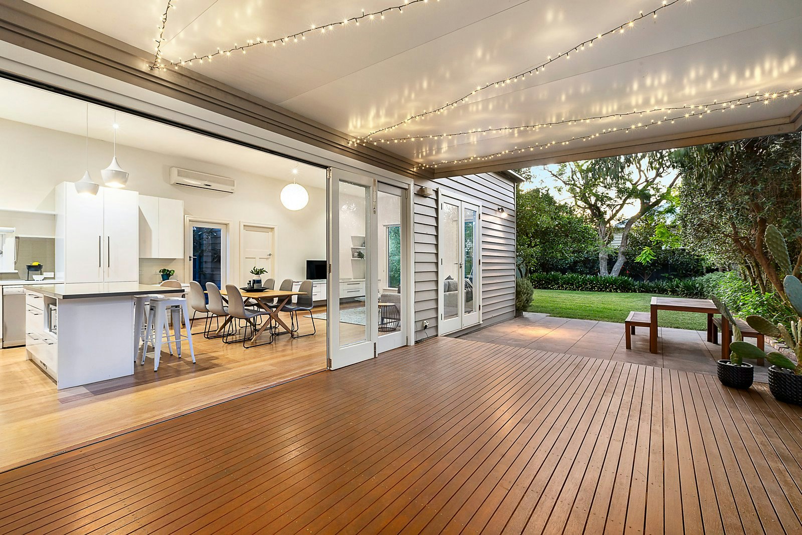 18 Derby Crescent, Caulfield East, VIC