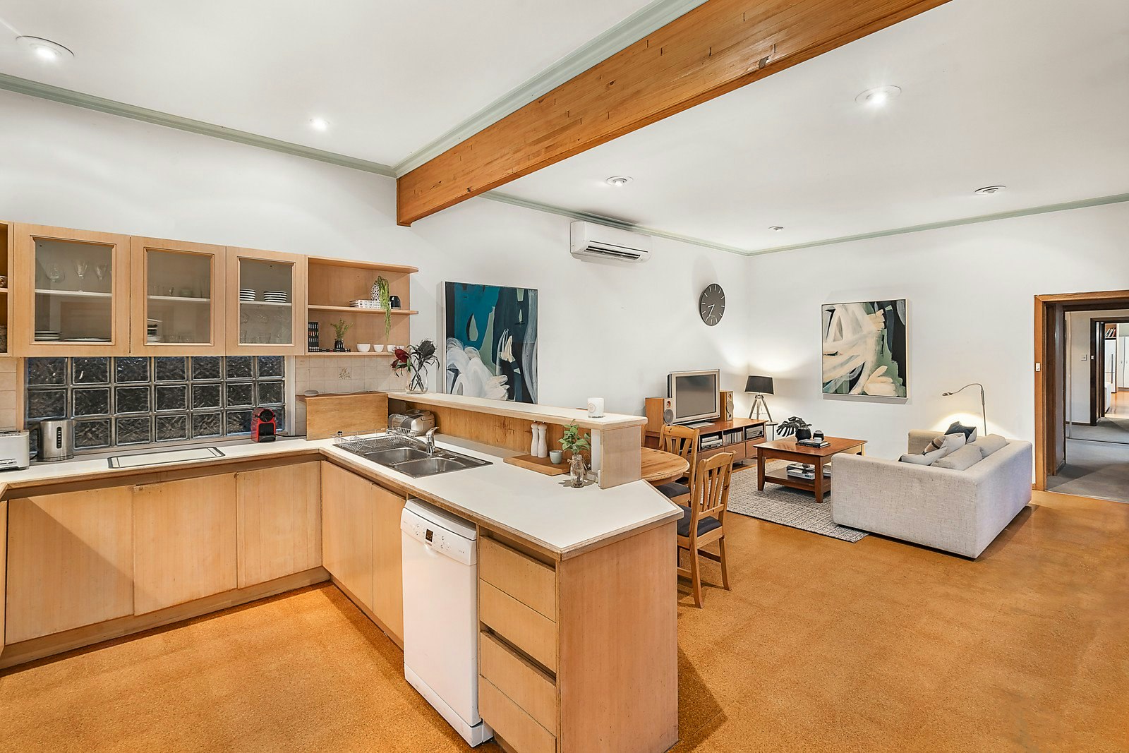 9 Cairnes Grove, Bentleigh, VIC