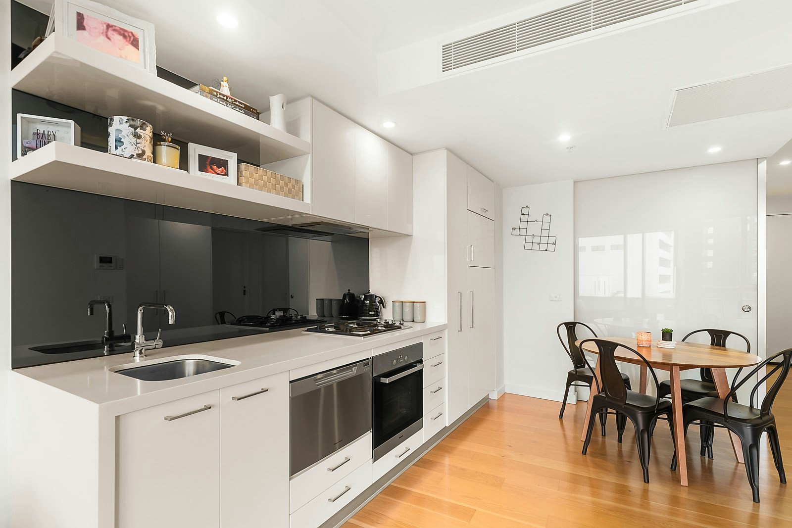 1001/338 Kings Way, South Melbourne, VIC