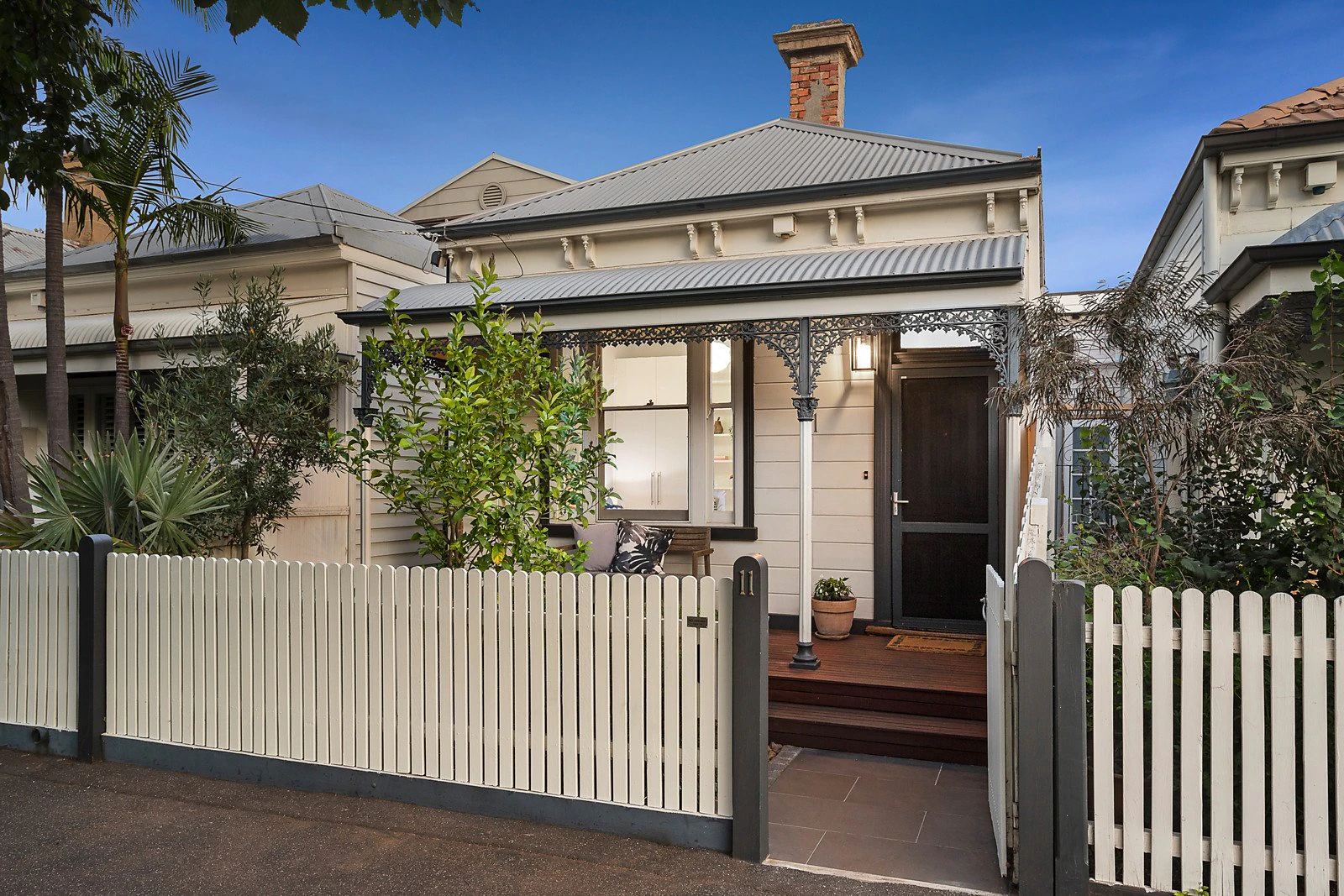 11 Foote Street, Albert Park, VIC