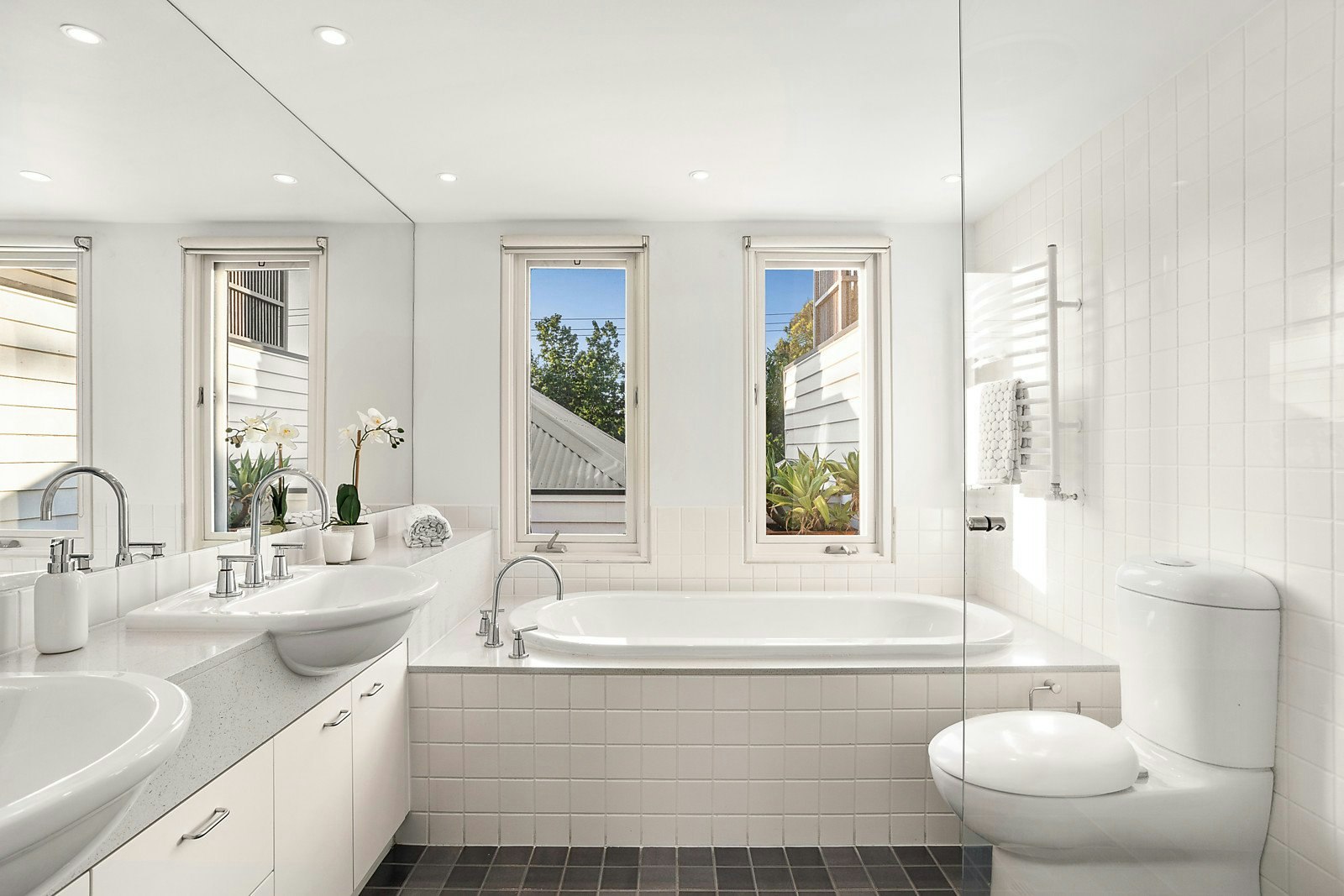 11 Foote Street, Albert Park, VIC