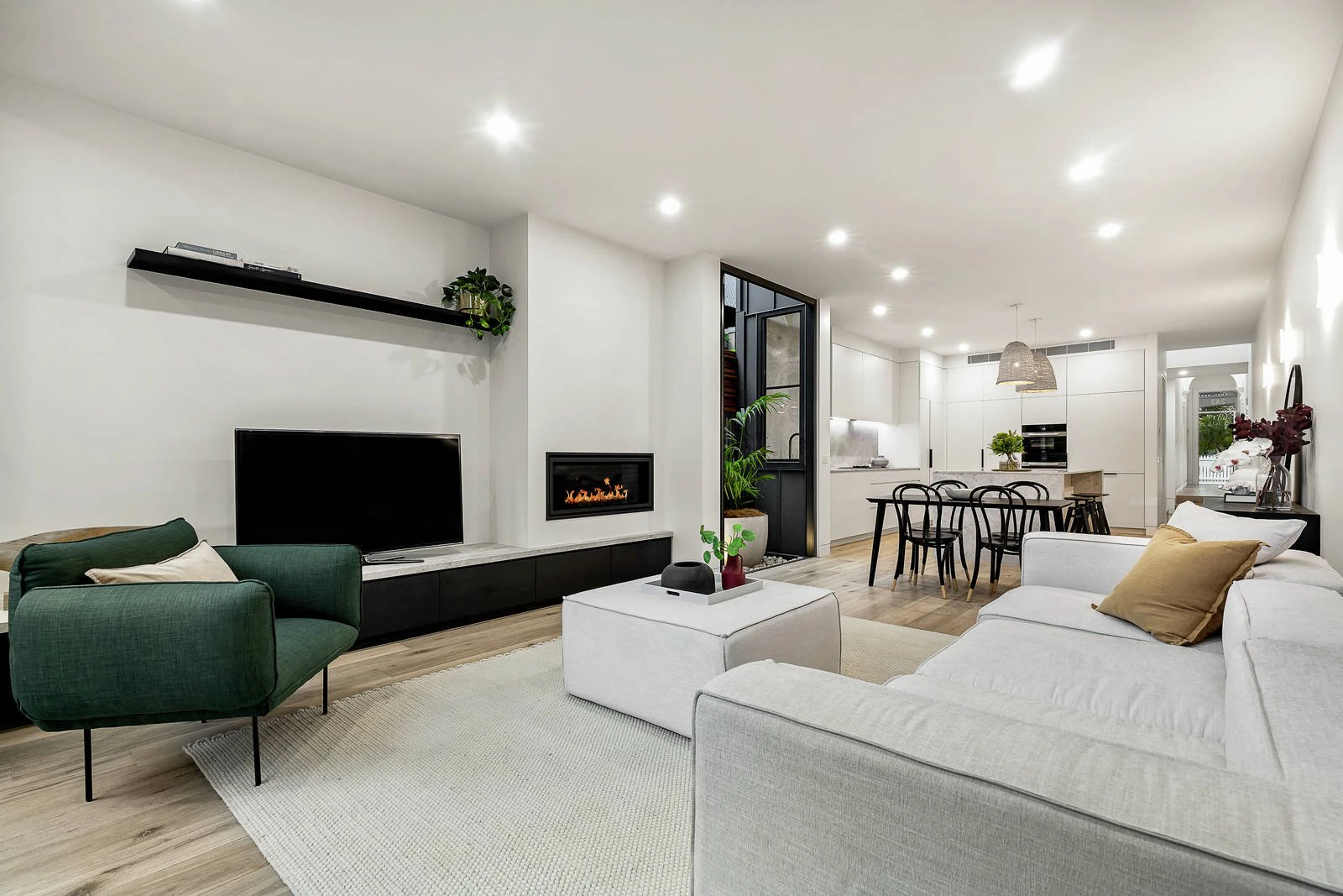 243 Esplanade East, Port Melbourne, VIC