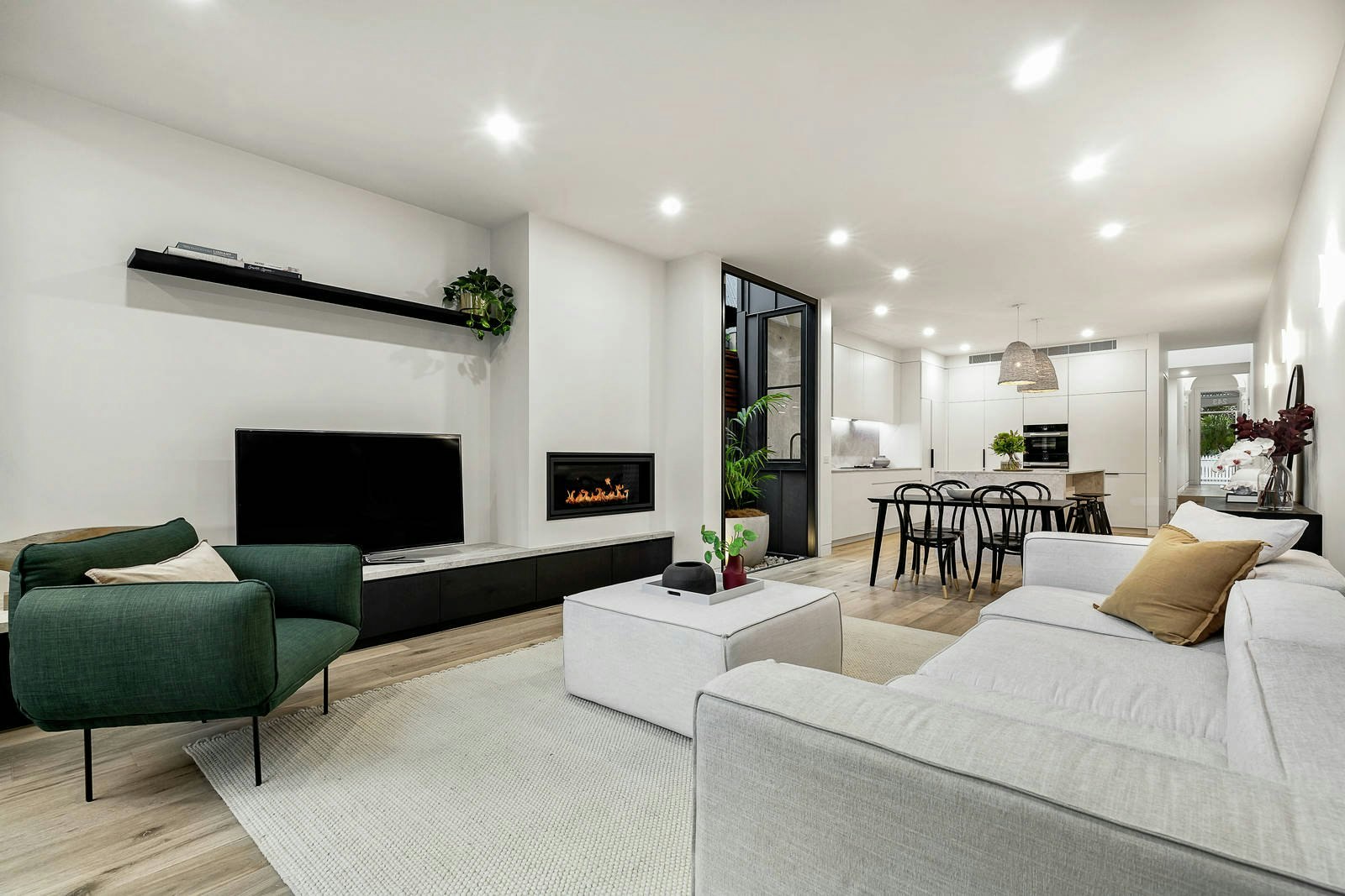 243 Esplanade East, Port Melbourne, VIC