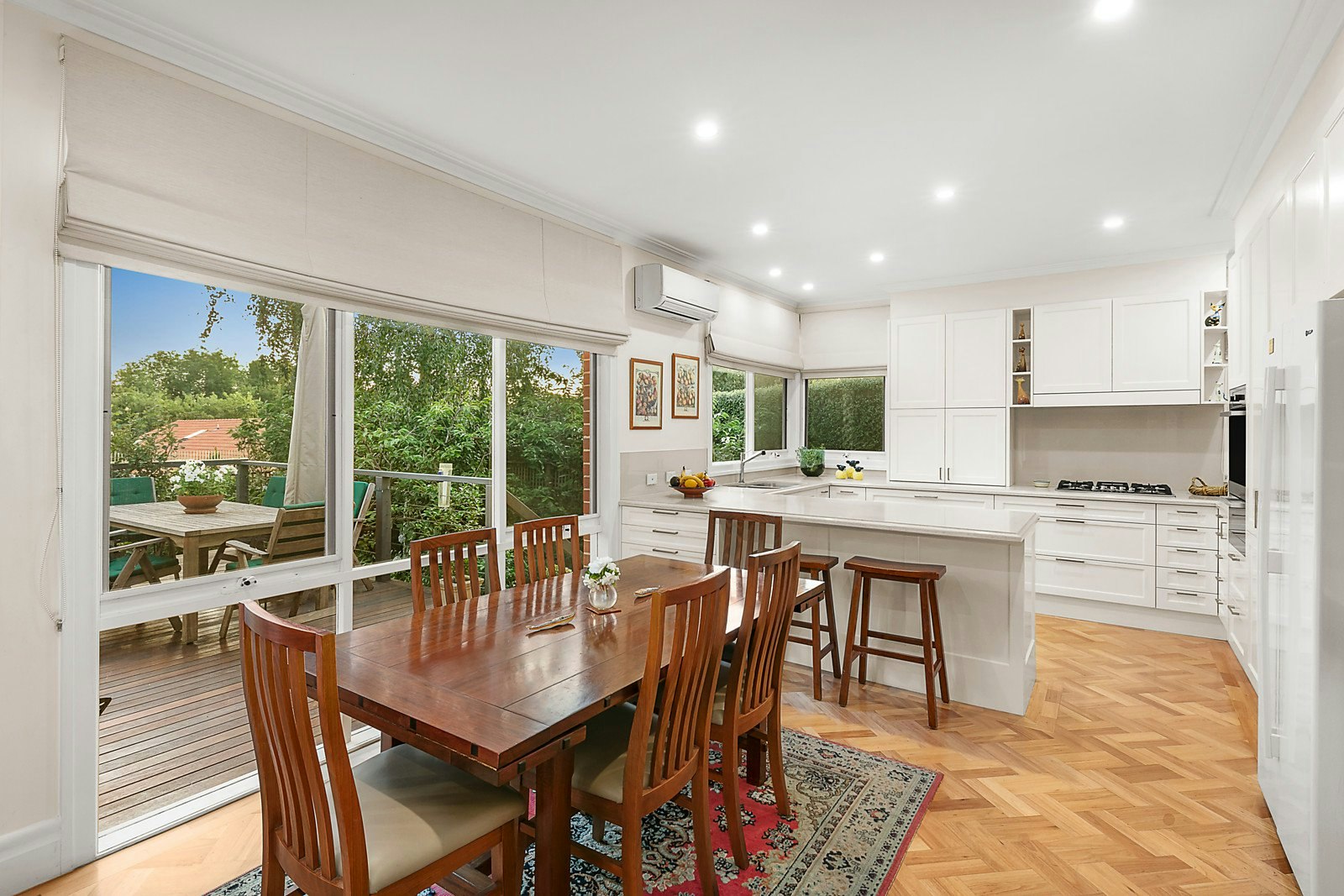 16 Howitt Street, Glen Iris, VIC