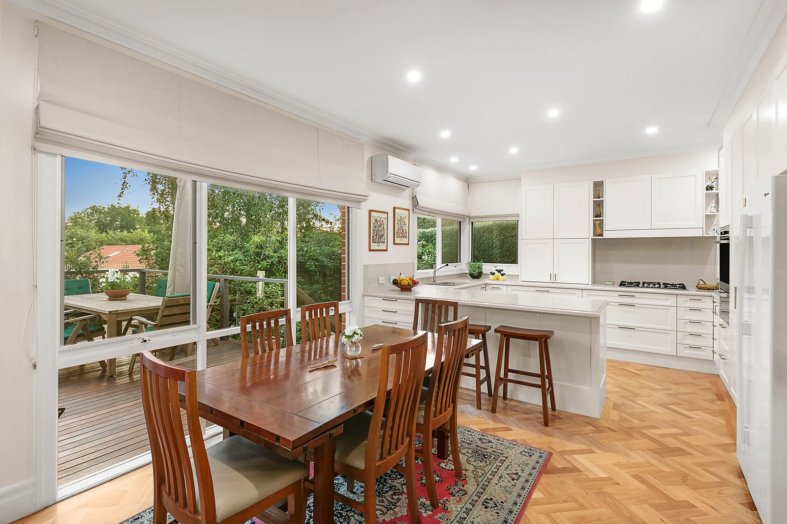 16 Howitt Street, Glen Iris, VIC