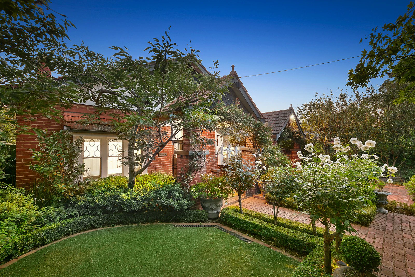 16 Howitt Street, Glen Iris, VIC