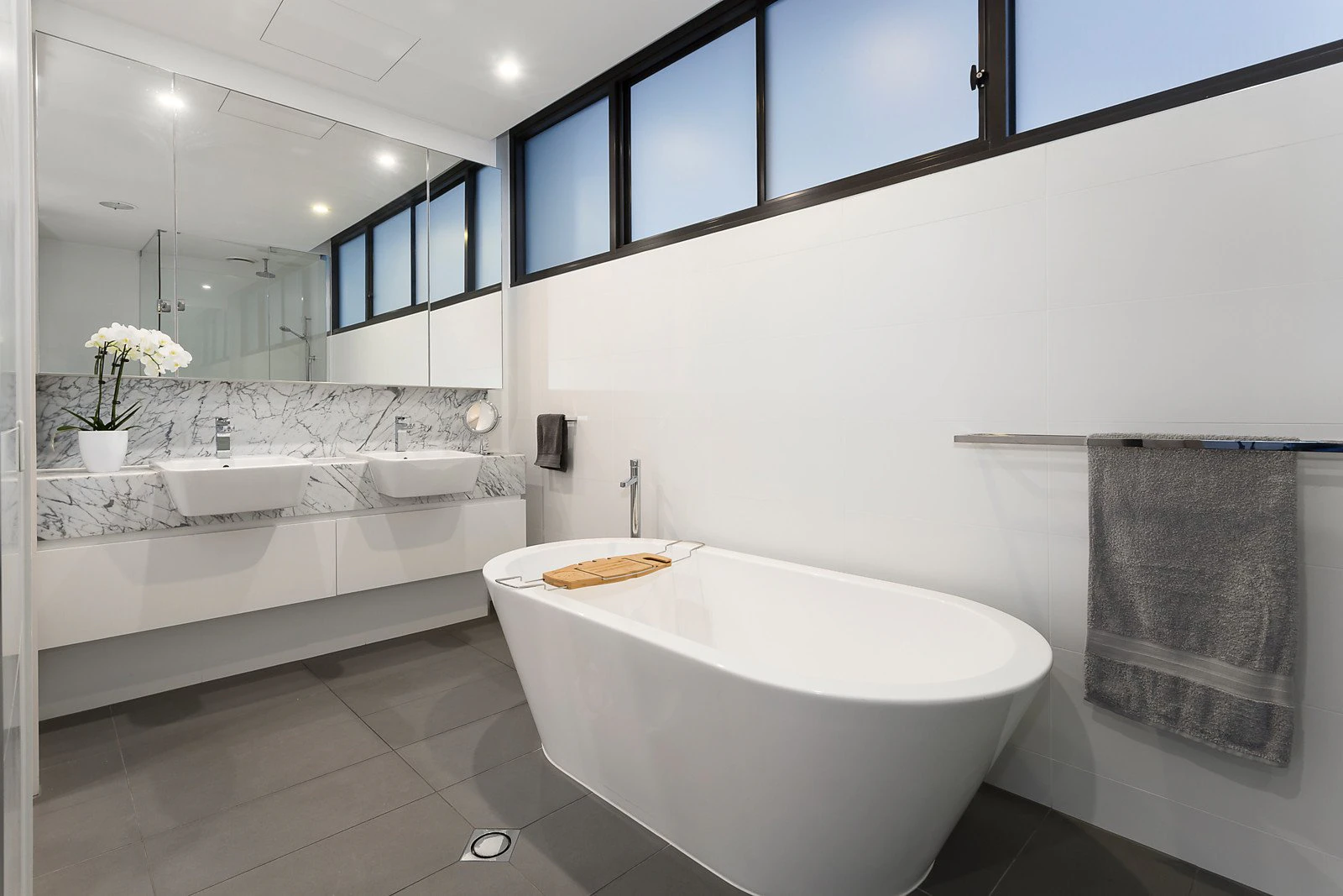 20 Pin Oak Court, Canterbury, VIC
