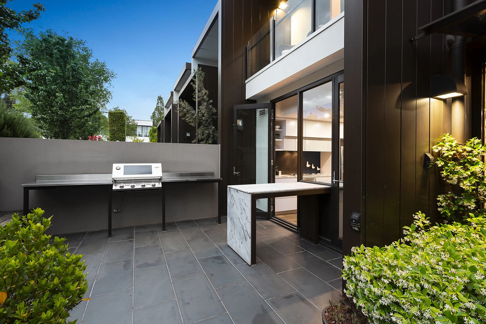20 Pin Oak Court, Canterbury, VIC
