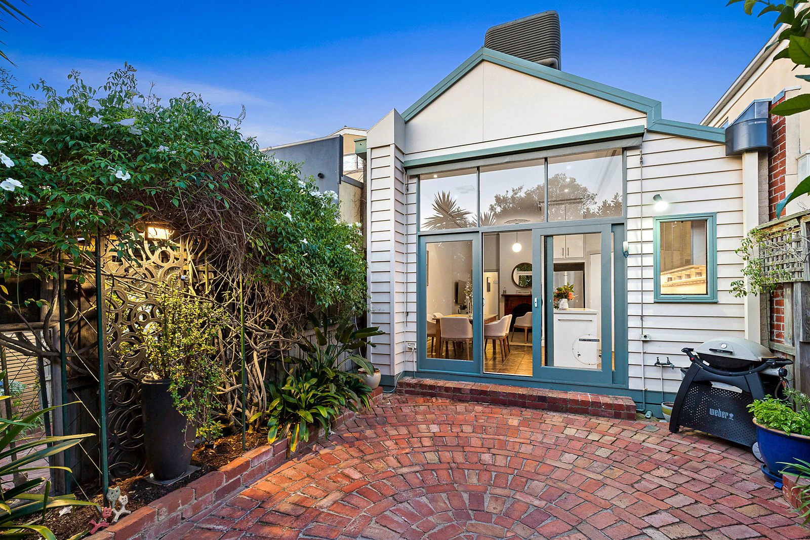 72 Danks Street, Albert Park, VIC
