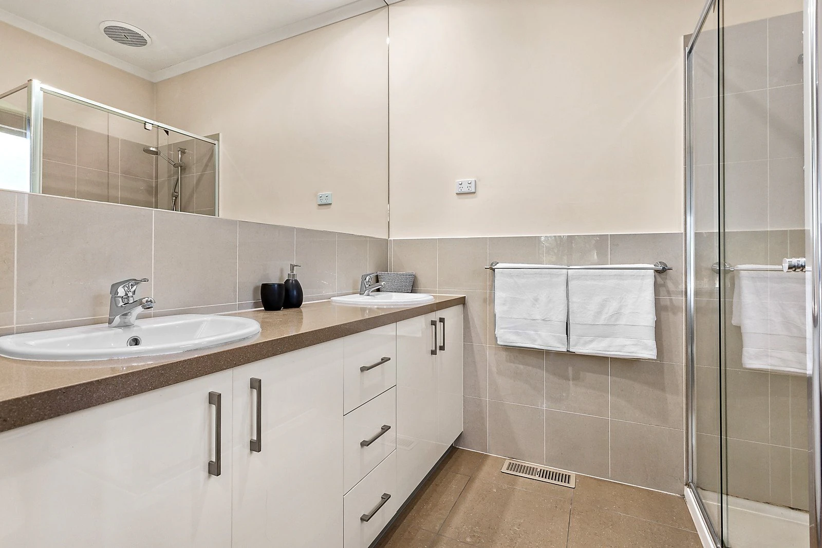 30 Scott Grove, Burwood, VIC