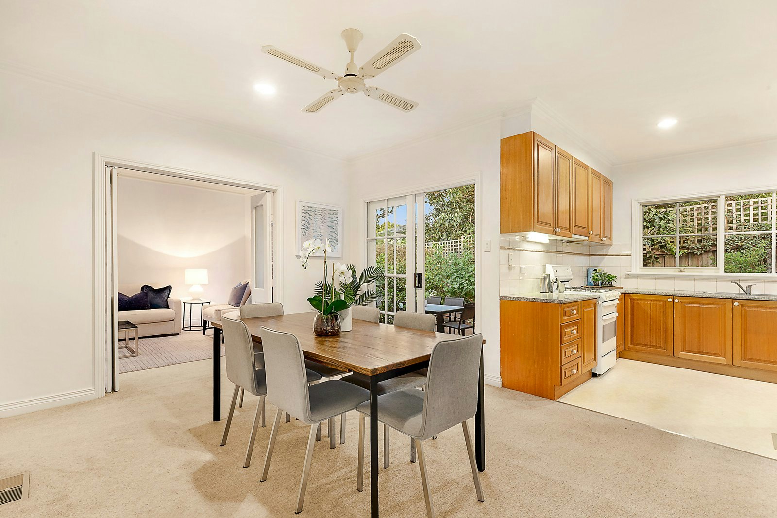 2/27 Webster Street, Camberwell, VIC