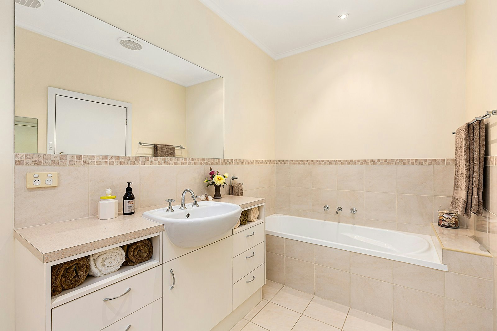 46 Teddington Road, Hampton, VIC