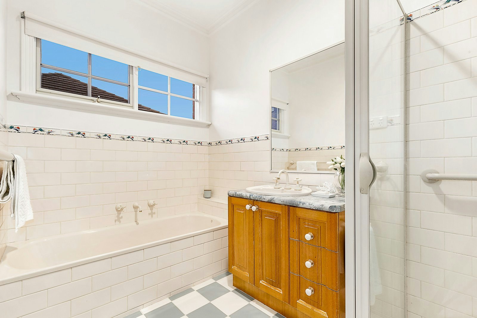 2/27 Webster Street, Camberwell, VIC