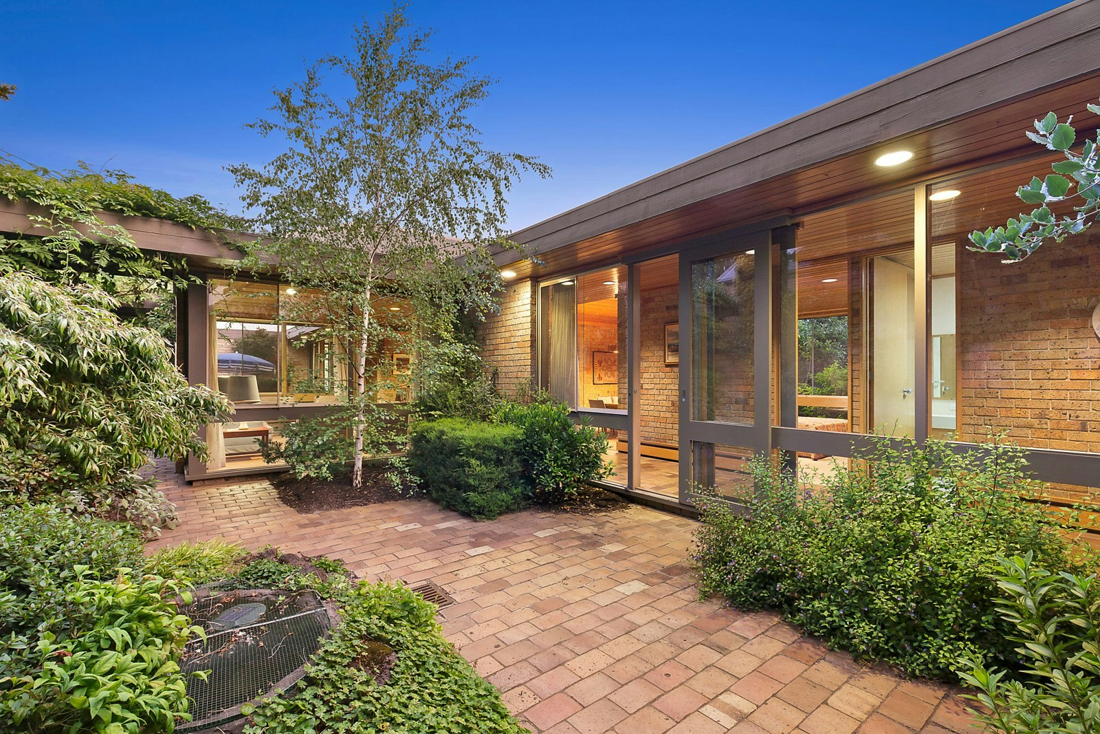 4 Balmoral Avenue, Kew, VIC