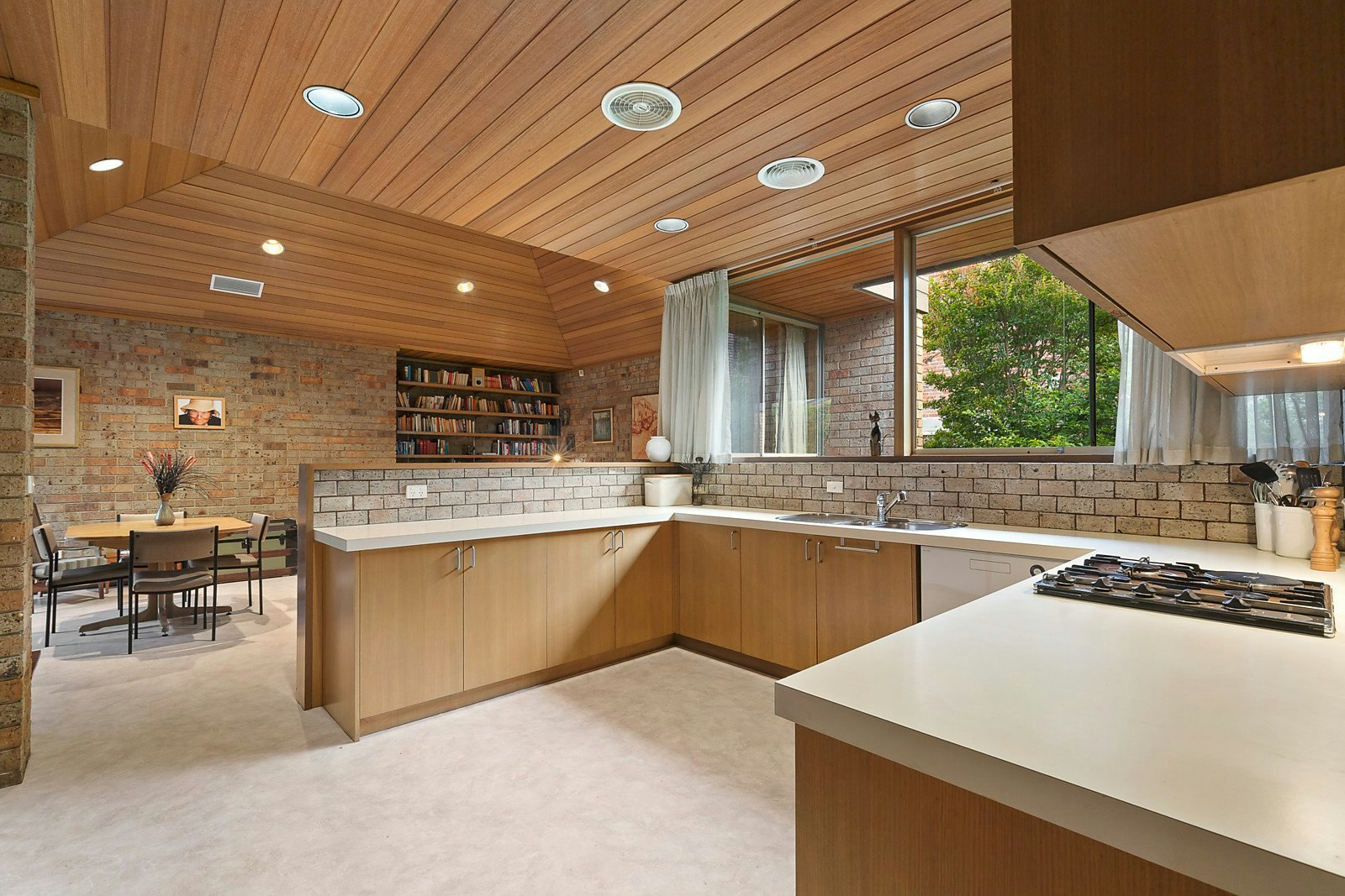 4 Balmoral Avenue, Kew, VIC