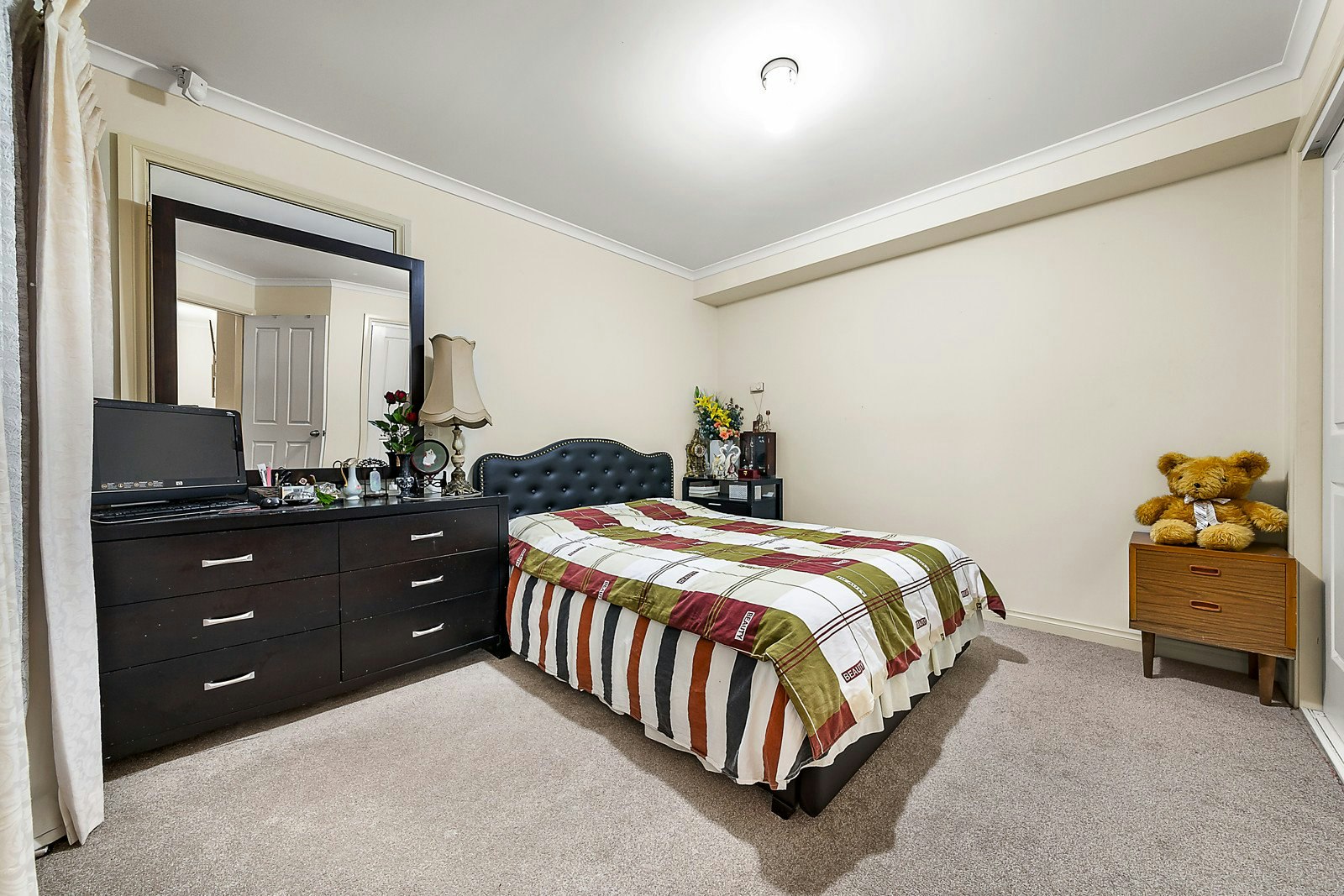 15 Bowen Crescent, Burwood East, VIC