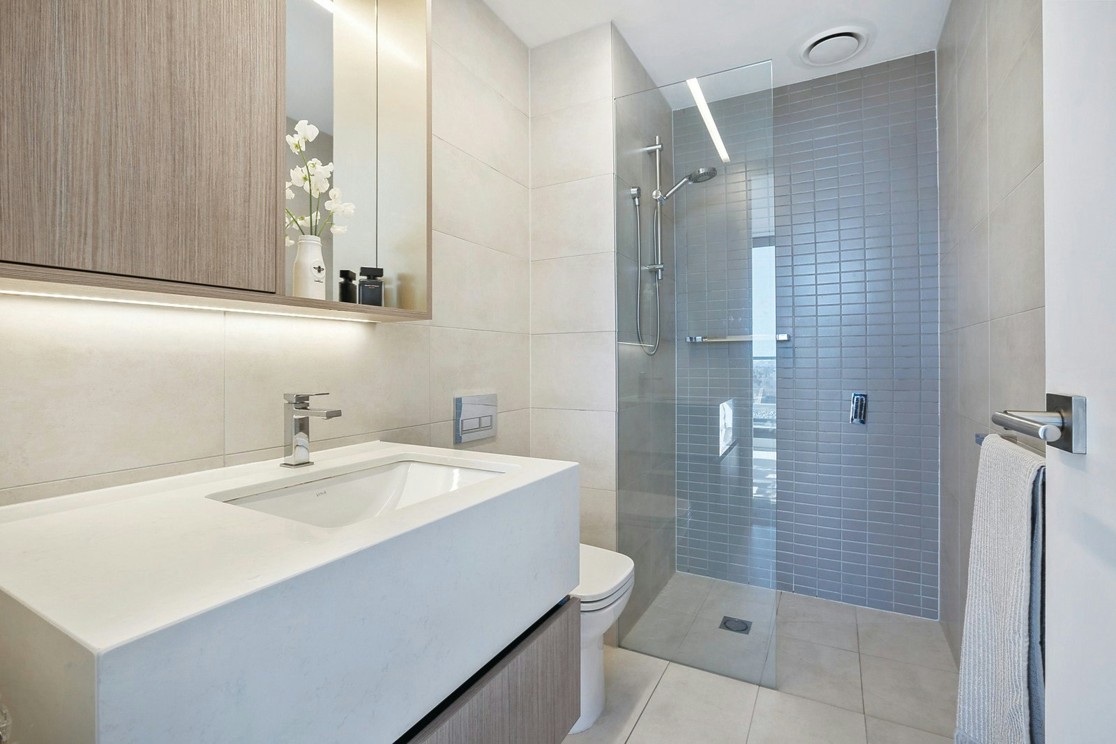 302/828 Burke Road, Camberwell, VIC